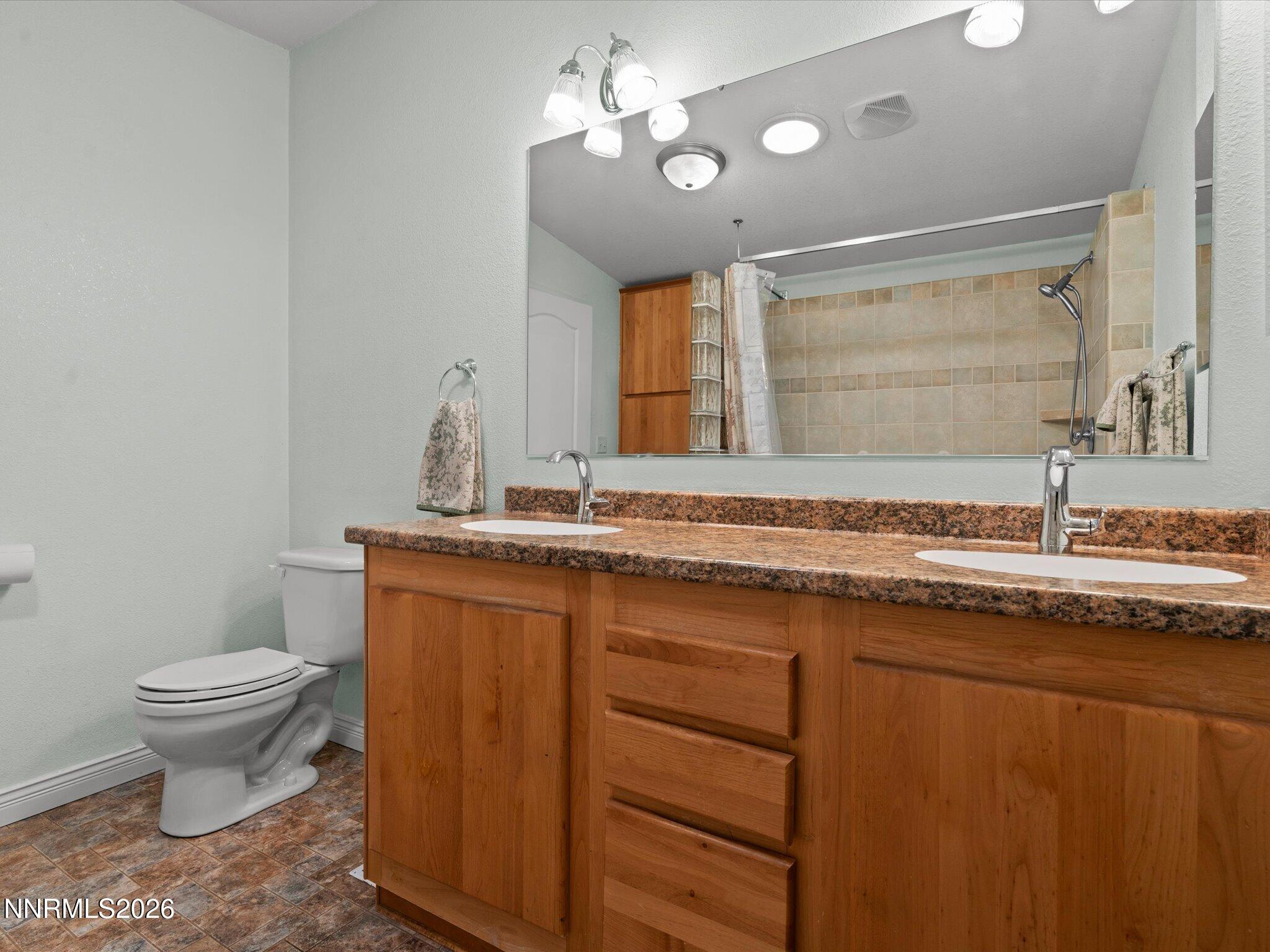 1307 Kingslane Court Property Photo 34