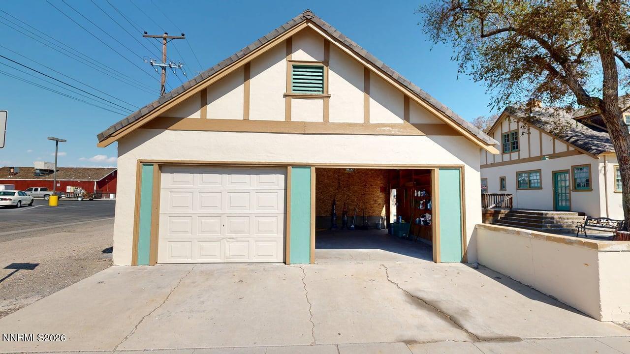 98 S Bailey Street Property Photo 4