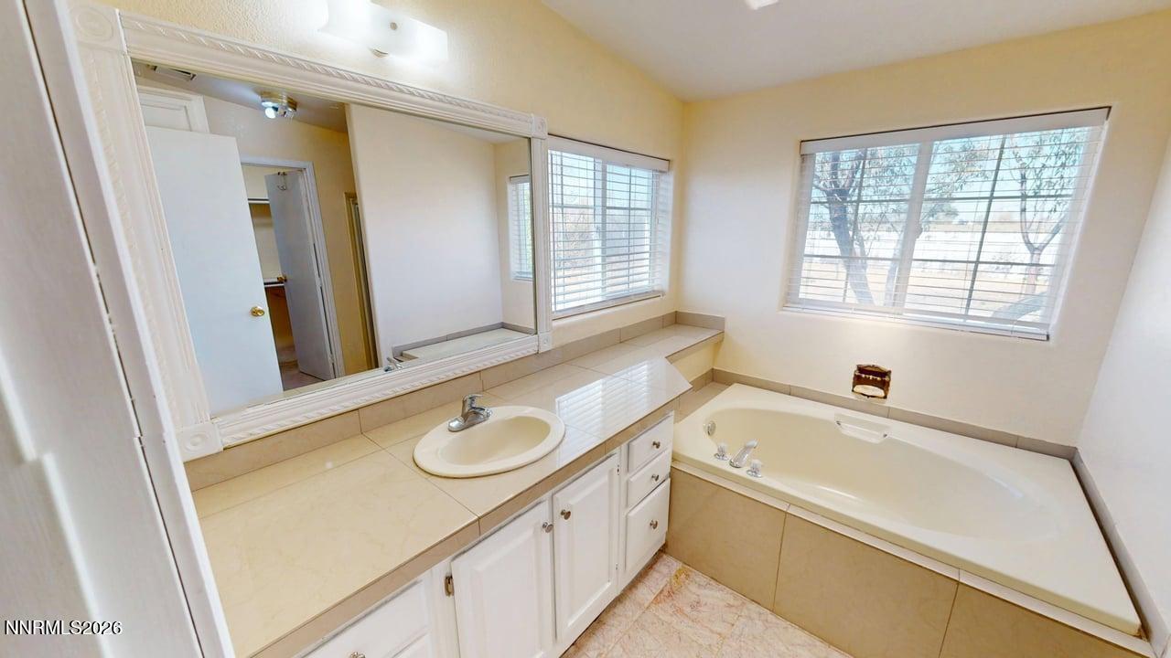 1855 1725 East Street Property Photo 19