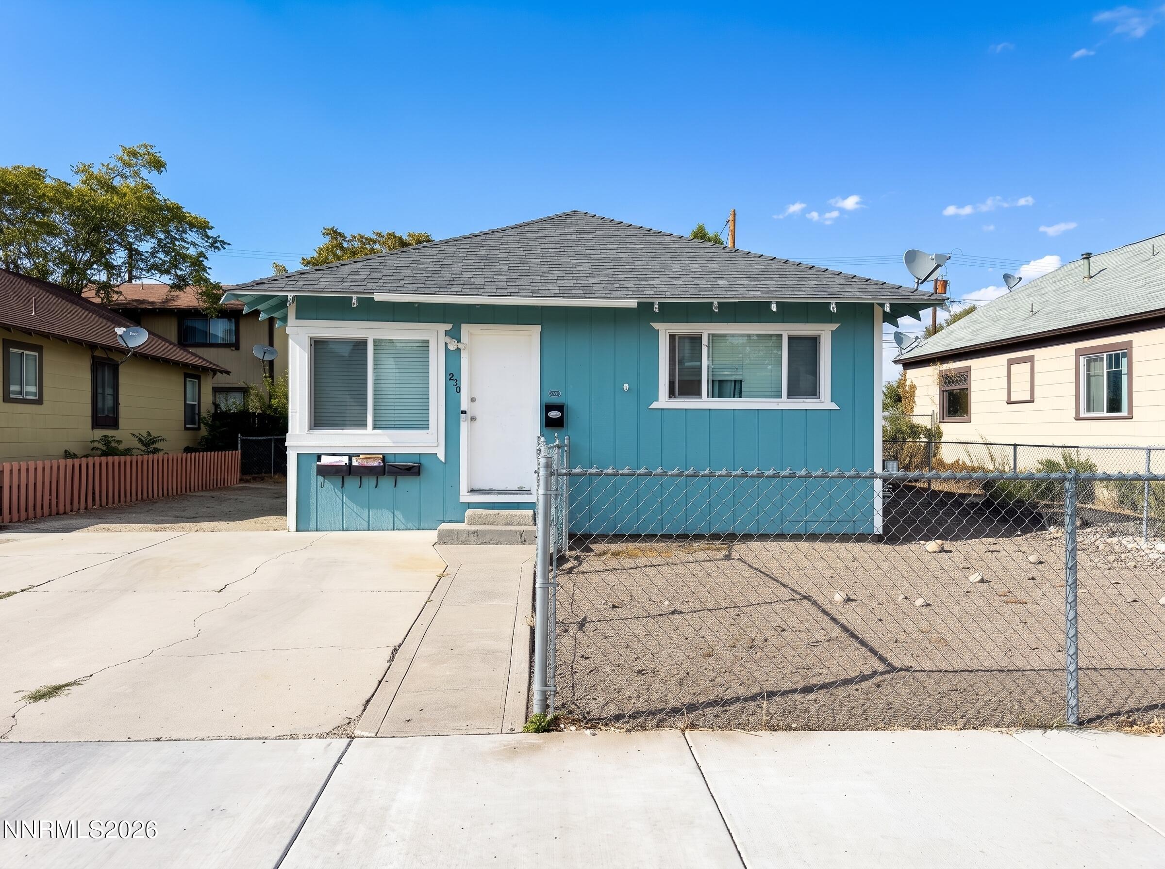 1230 E Street Property Photo 3