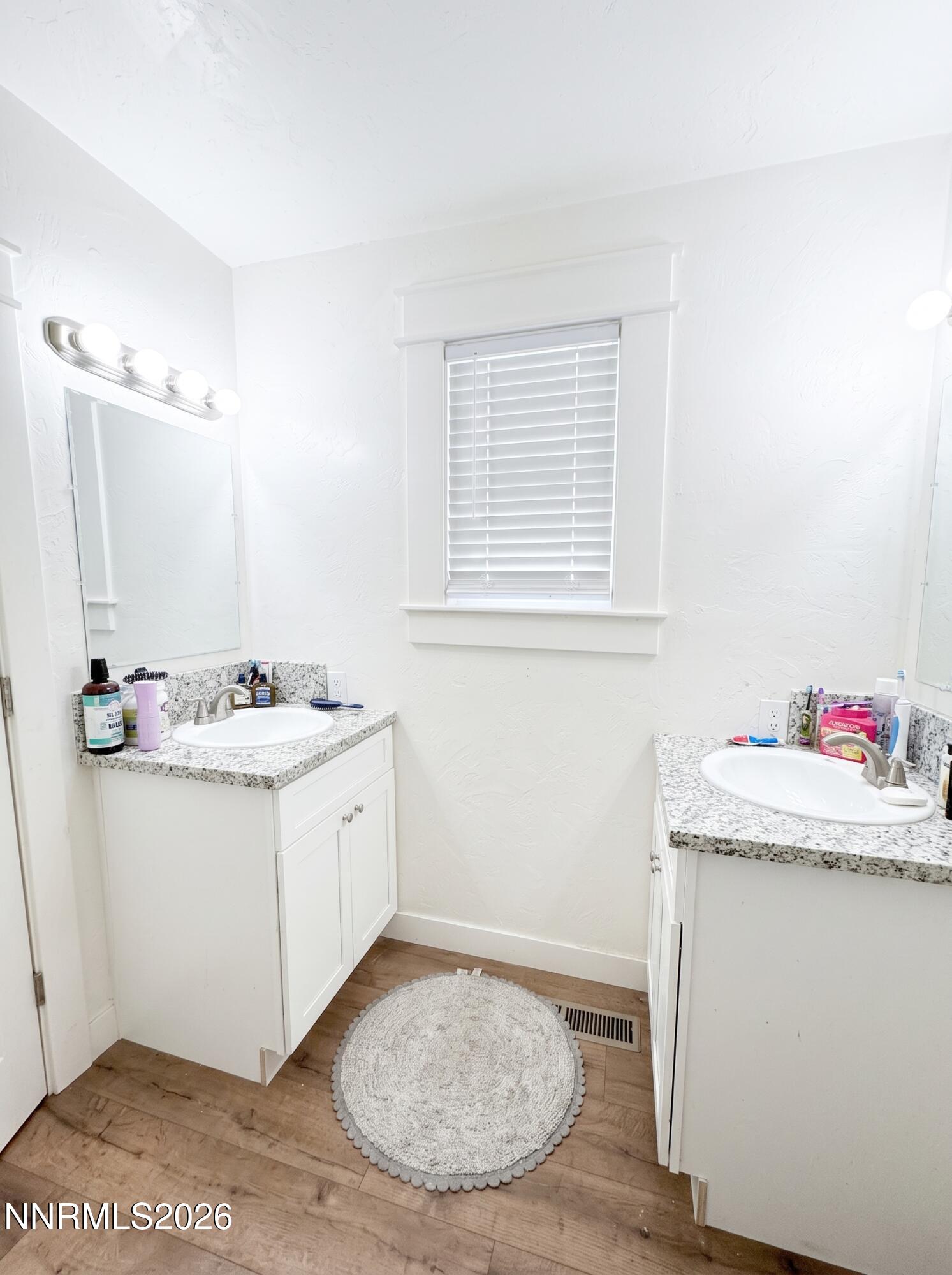 1230 E Street Property Photo 8