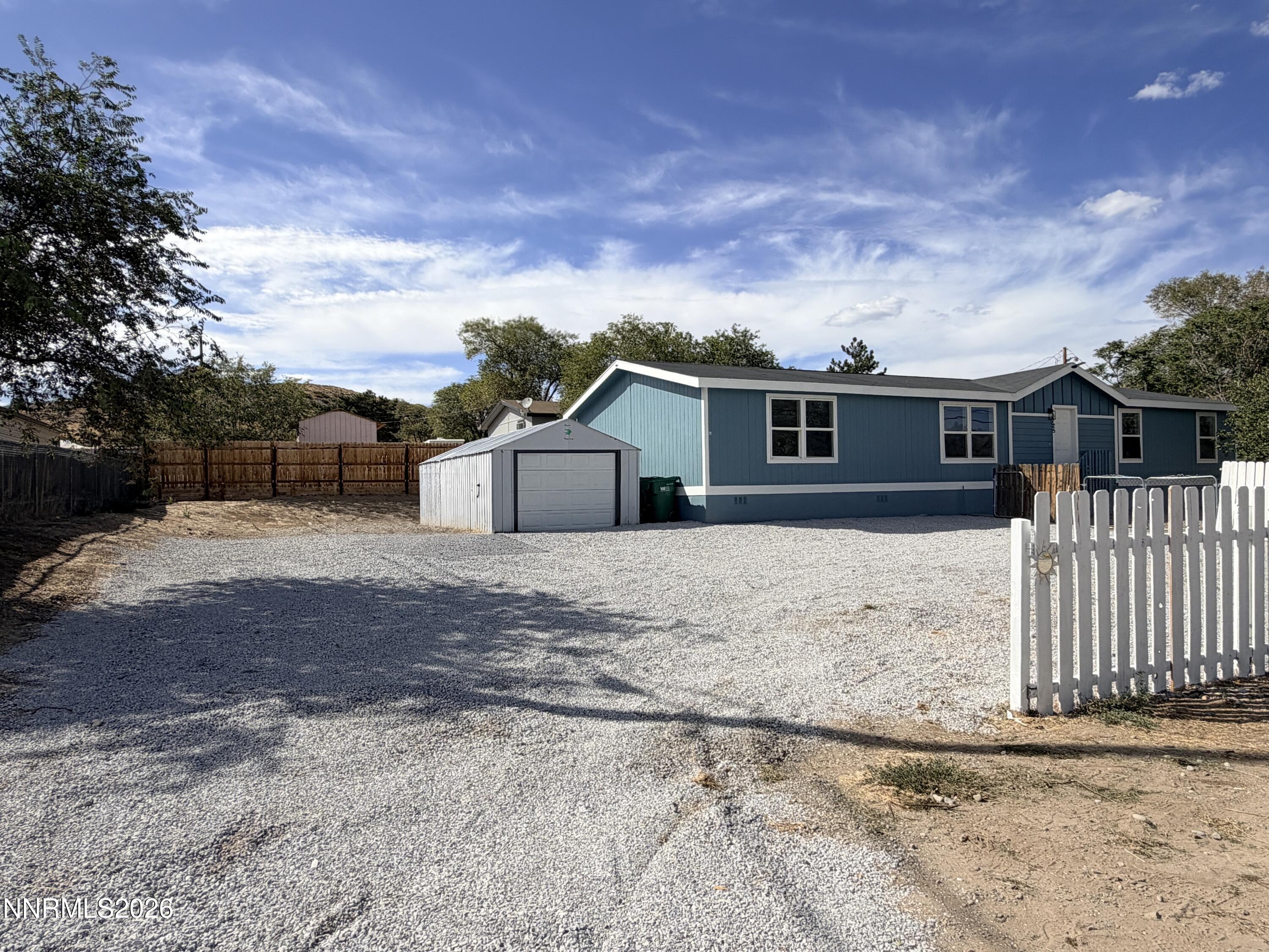 5725 Sidehill Drive Property Photo 1