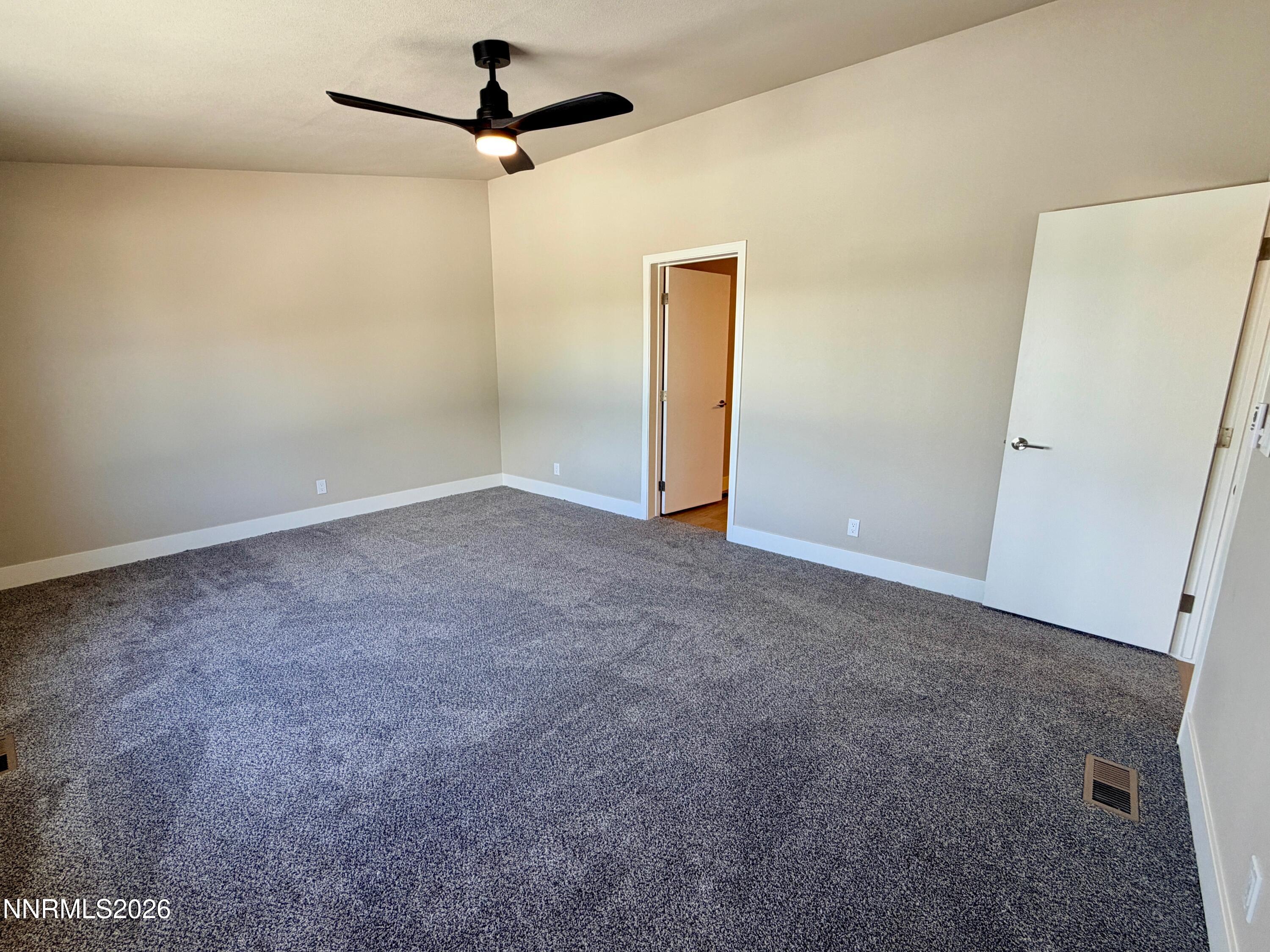 5725 Sidehill Drive Property Photo 12