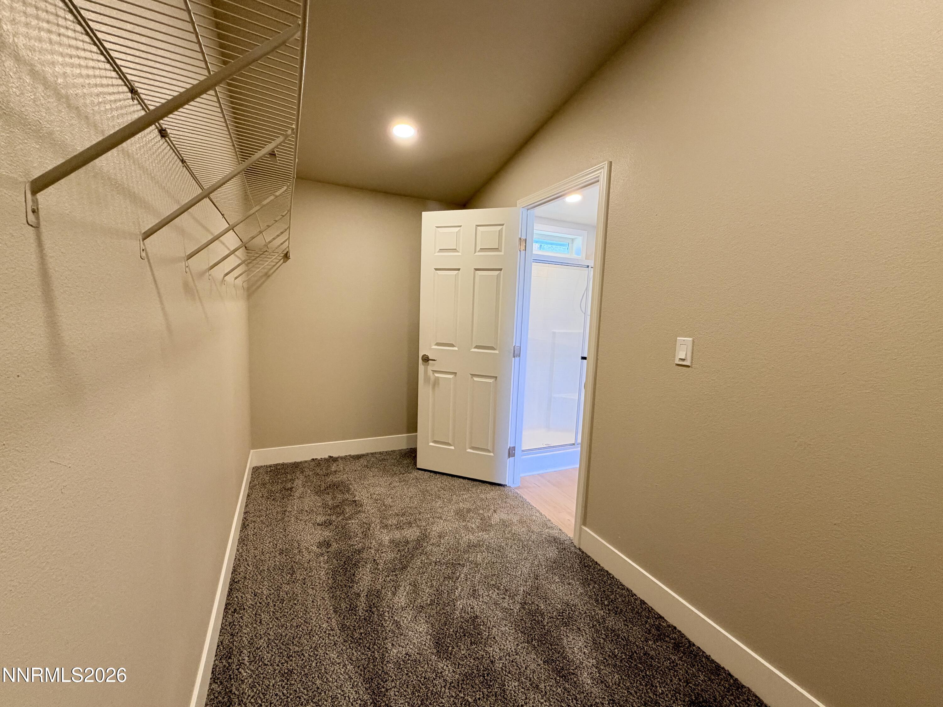 5725 Sidehill Drive Property Photo 17