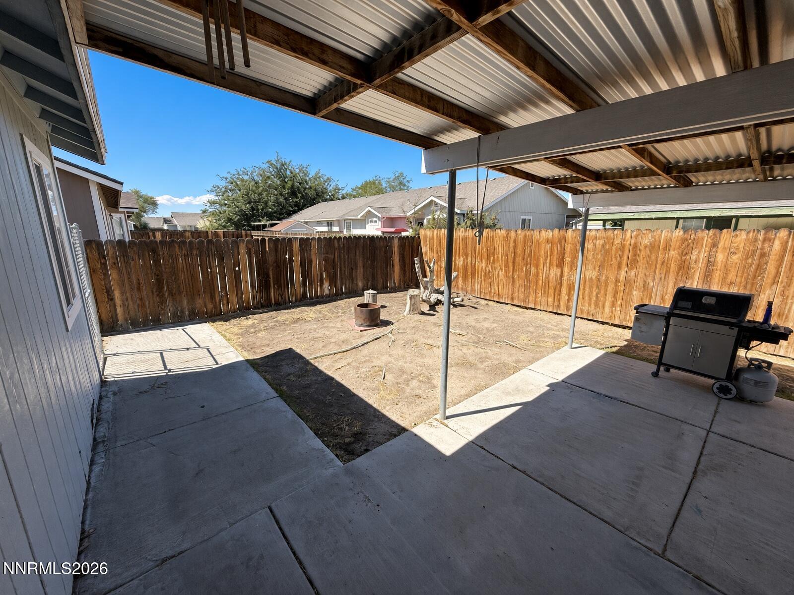 332 Dianna Way Property Photo 4