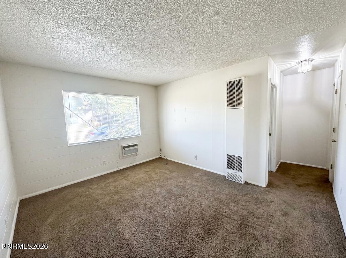 900 Willow Street Property Photo 5