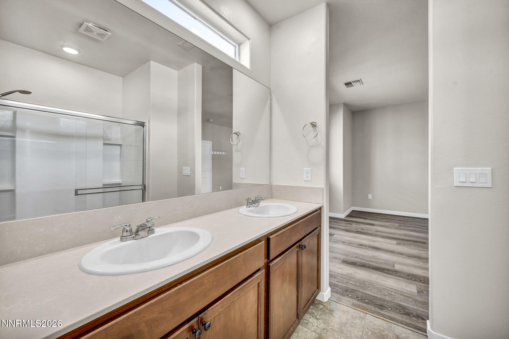 4921 Black Falcon Way Property Photo 18