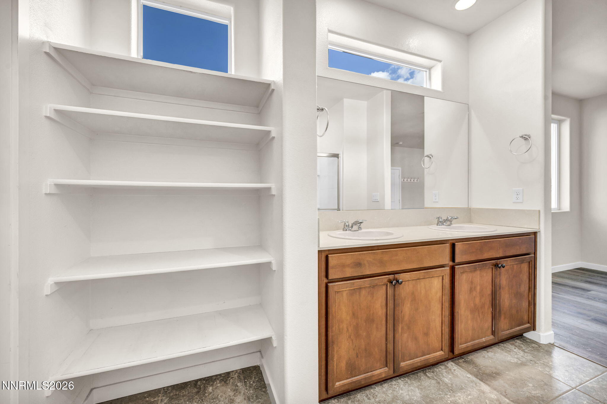 4921 Black Falcon Way Property Photo 19