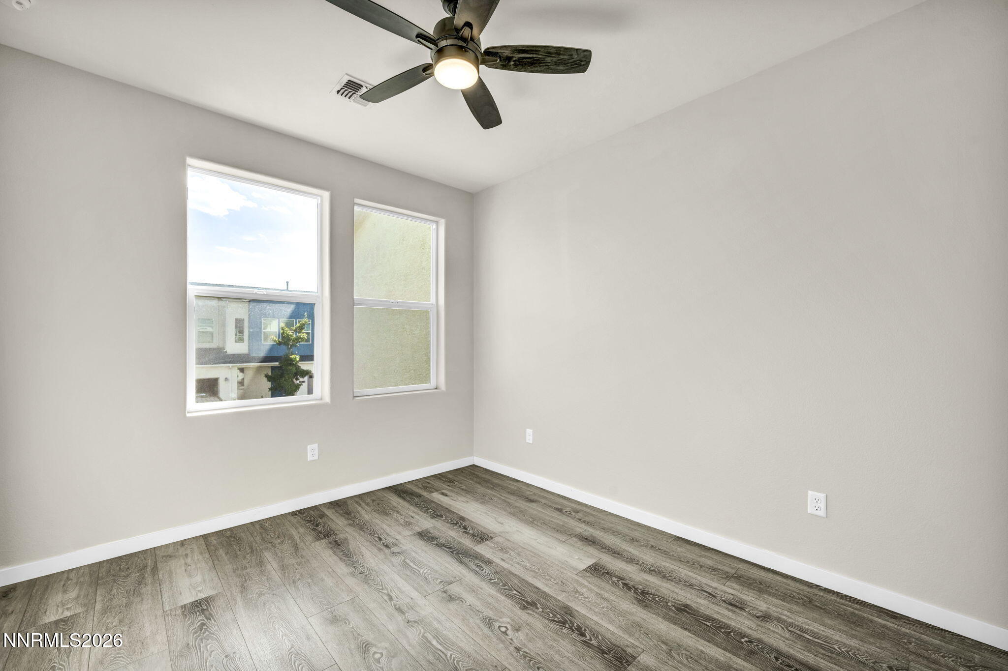4921 Black Falcon Way Property Photo 28