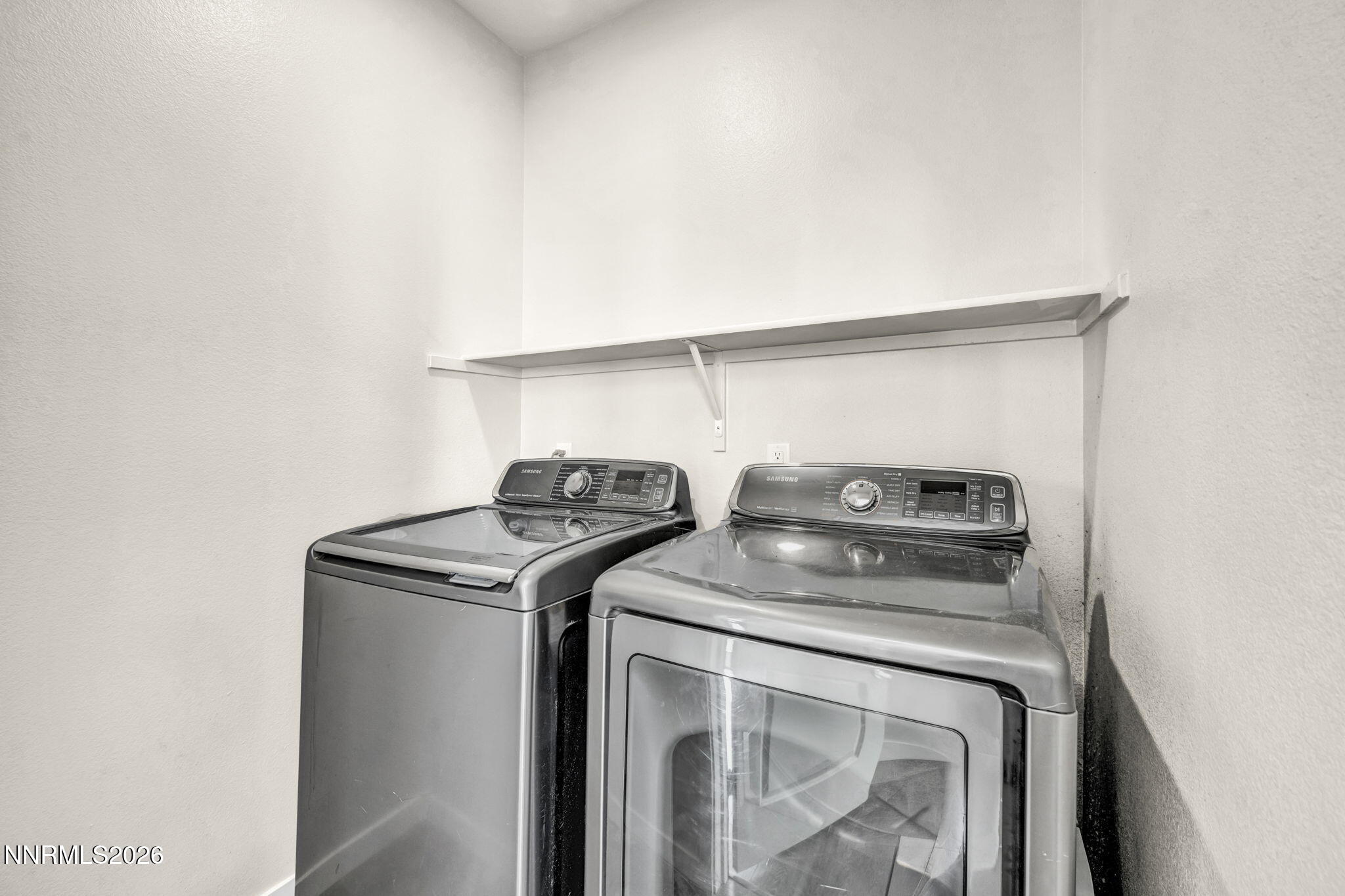 4921 Black Falcon Way Property Photo 34