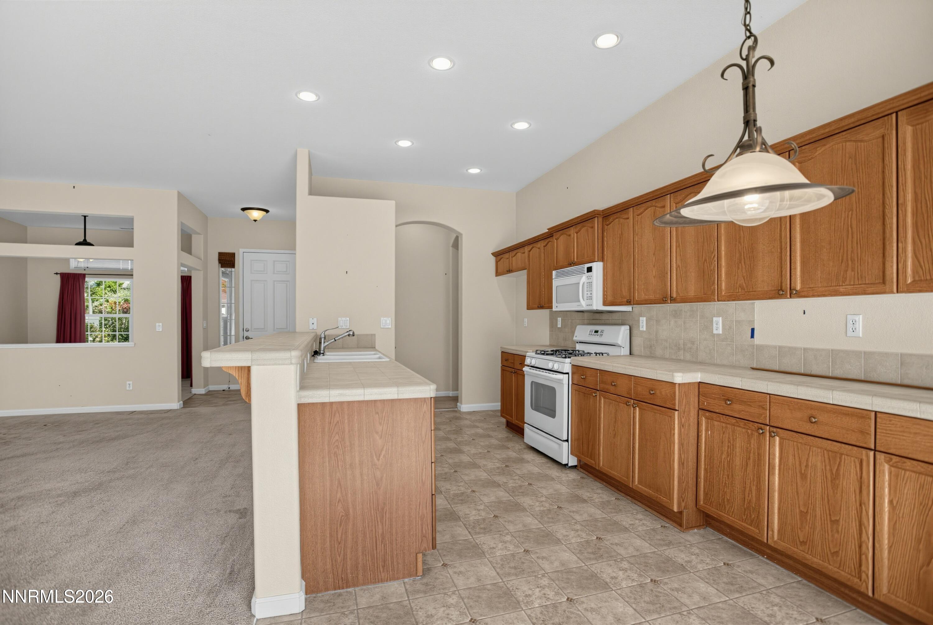 1640 Ghettis Way Property Photo 7