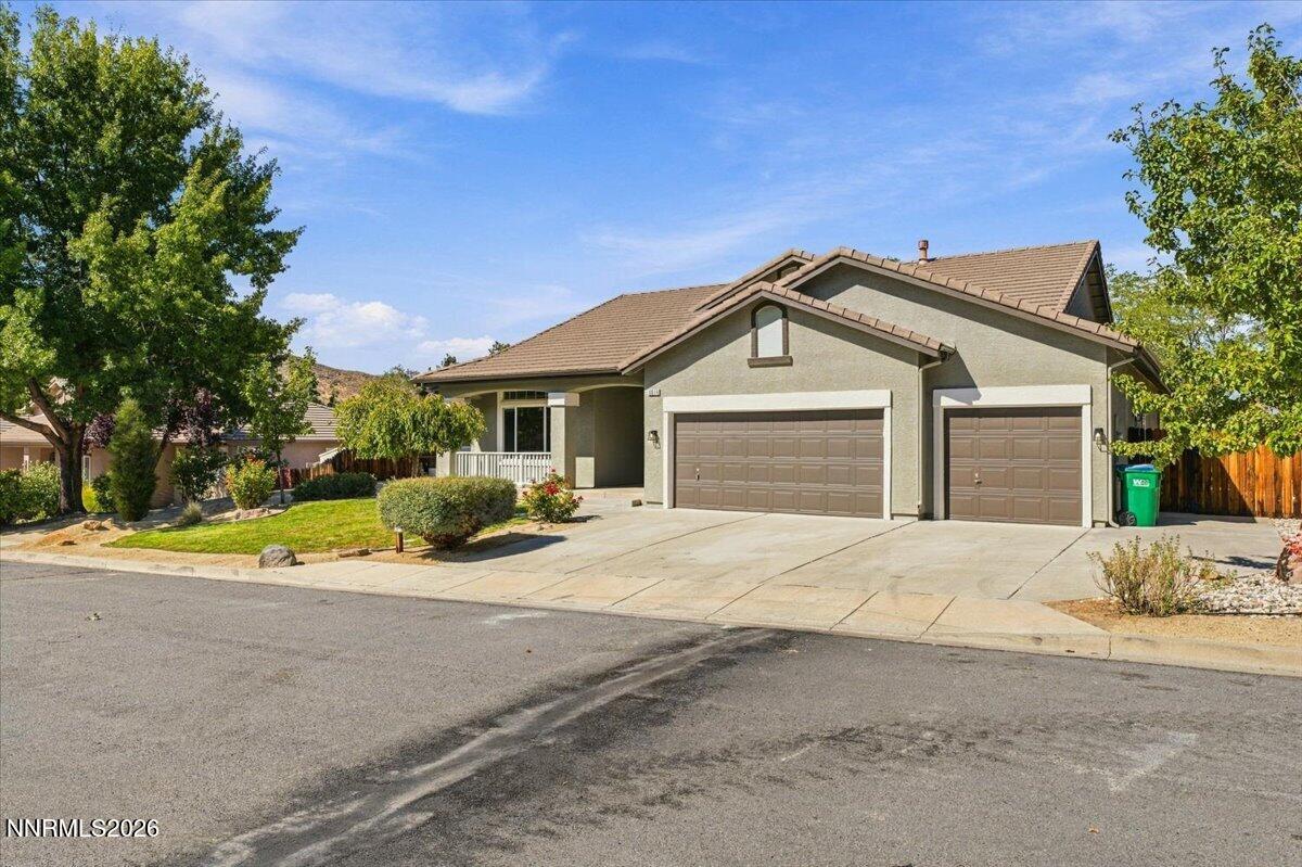 6015 Clear Creek Drive Property Photo 4