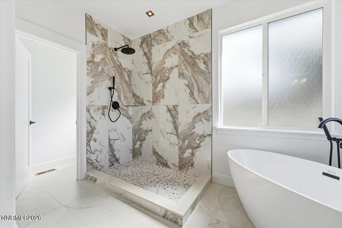6015 Clear Creek Drive Property Photo 18