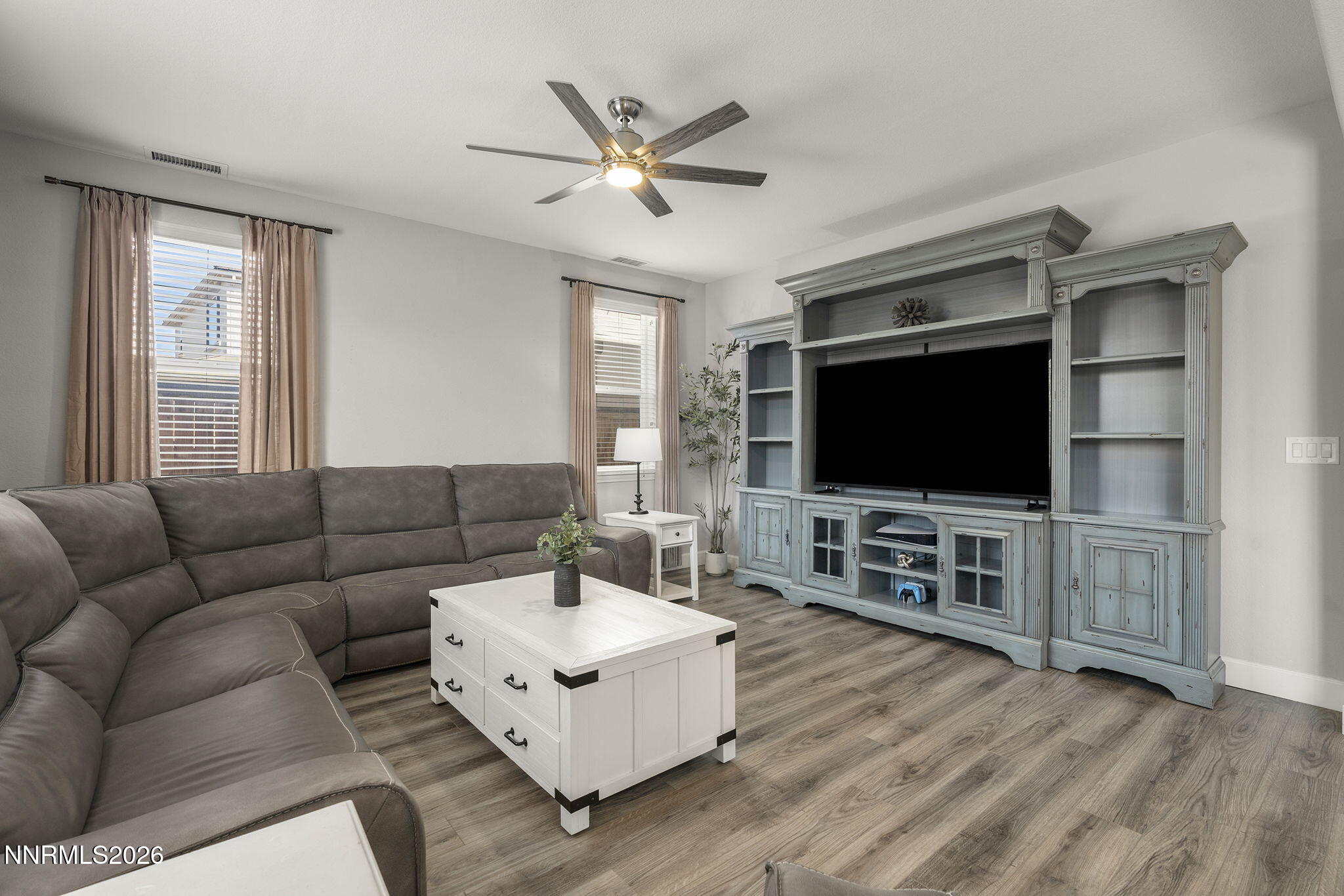 6049 Shining Sunset Drive Property Photo 6