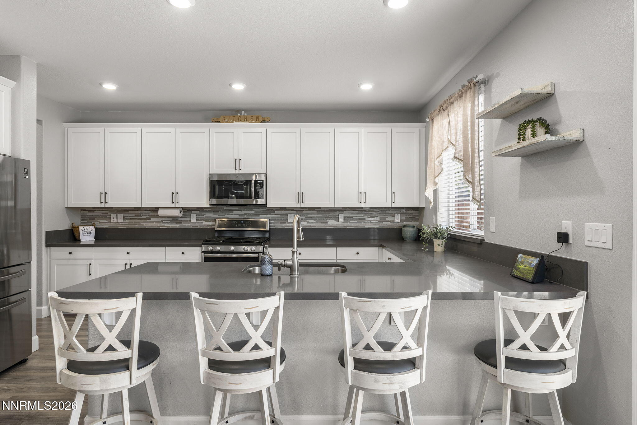 6049 Shining Sunset Drive Property Photo 9