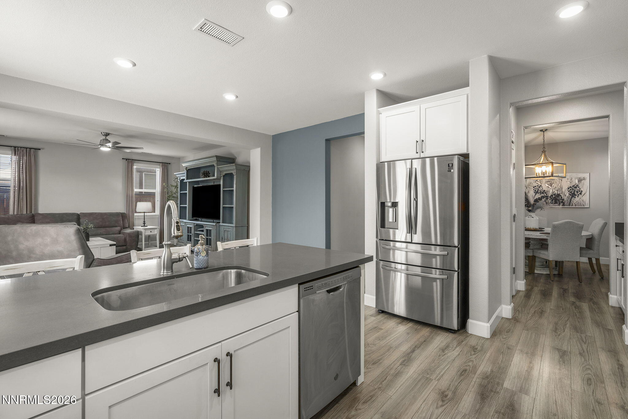 6049 Shining Sunset Drive Property Photo 13