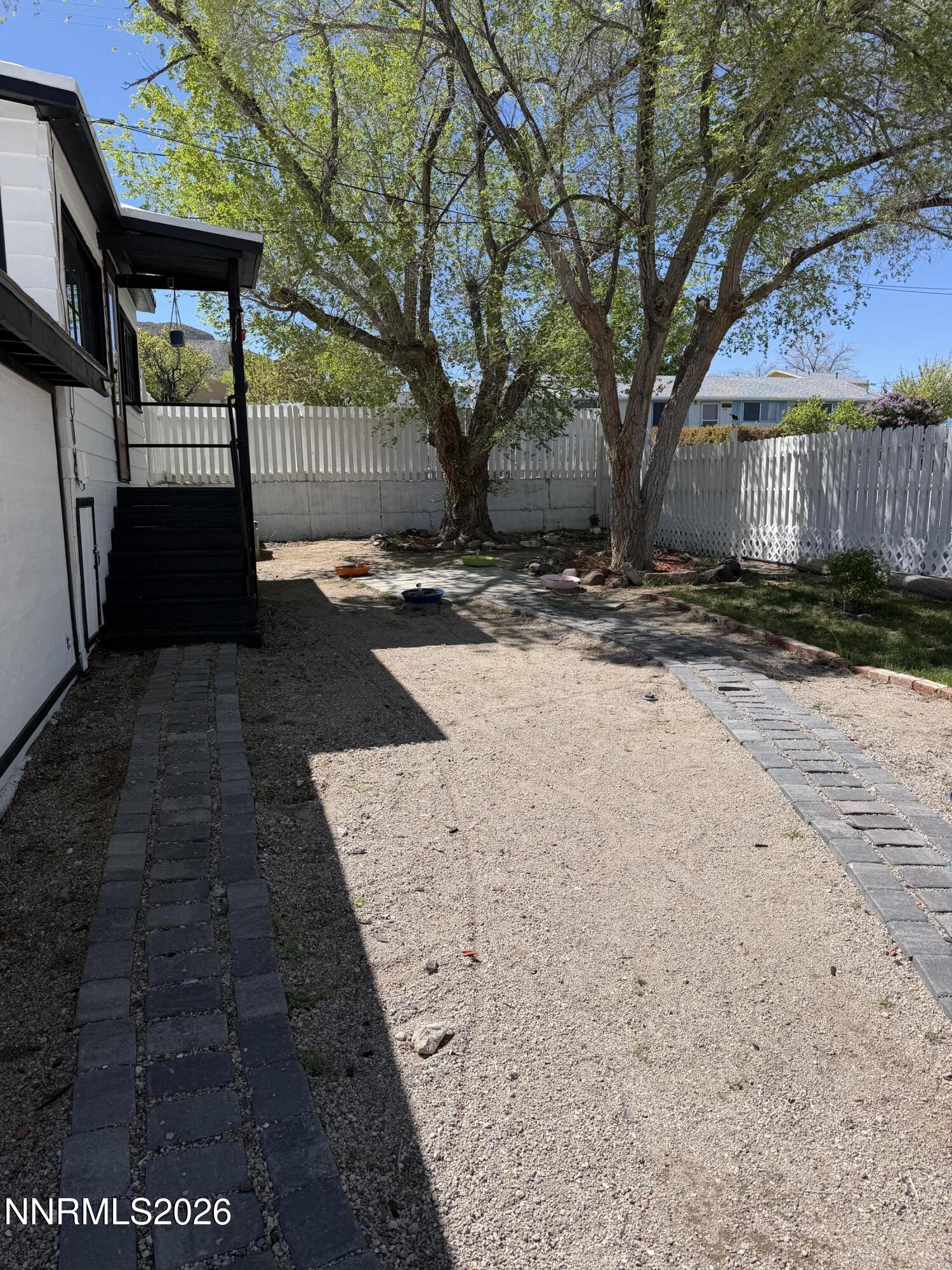 1045 Tonopah Avenue Property Photo 10