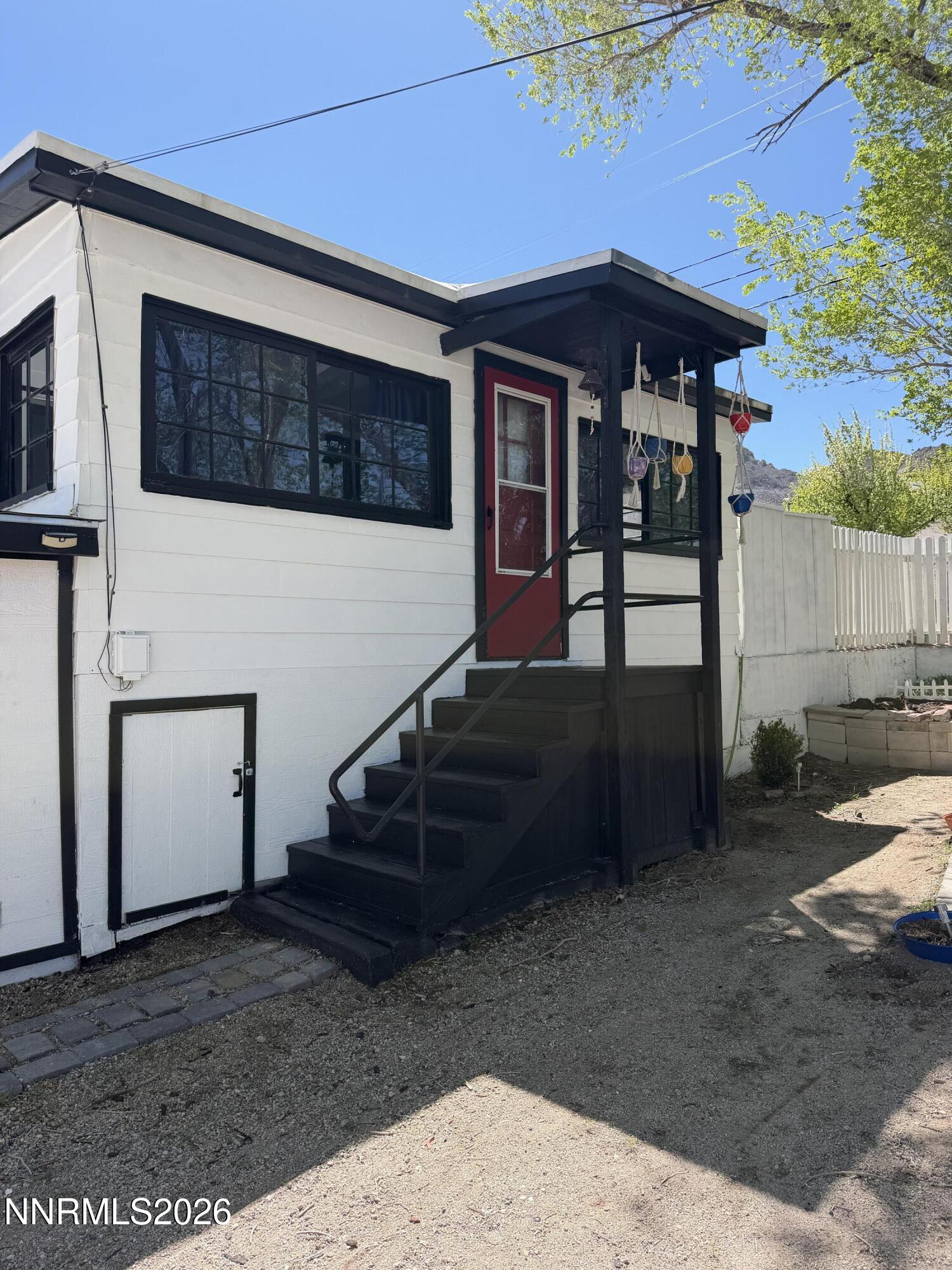 1045 Tonopah Avenue Property Photo 11