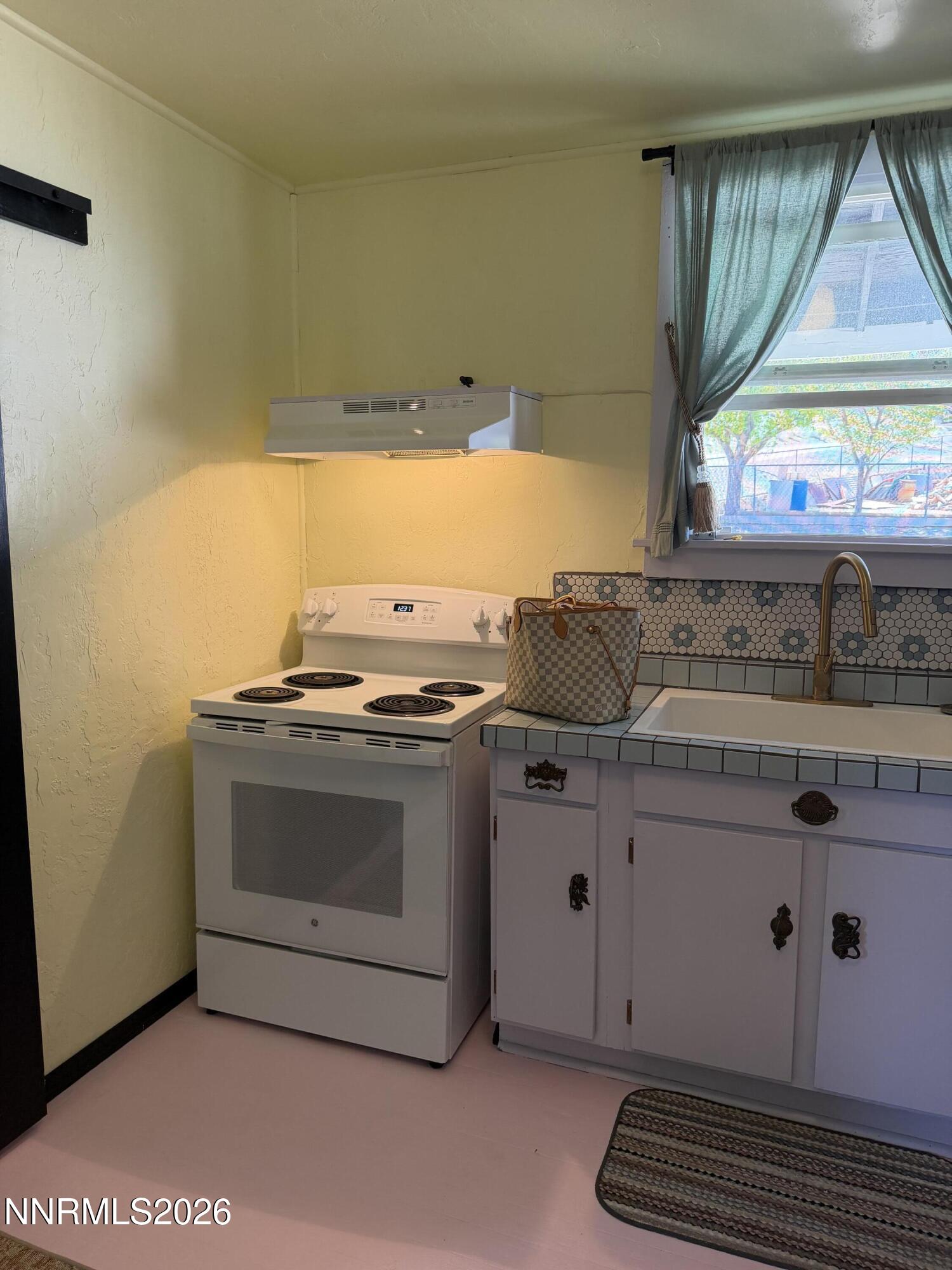 1045 Tonopah Avenue Property Photo 20