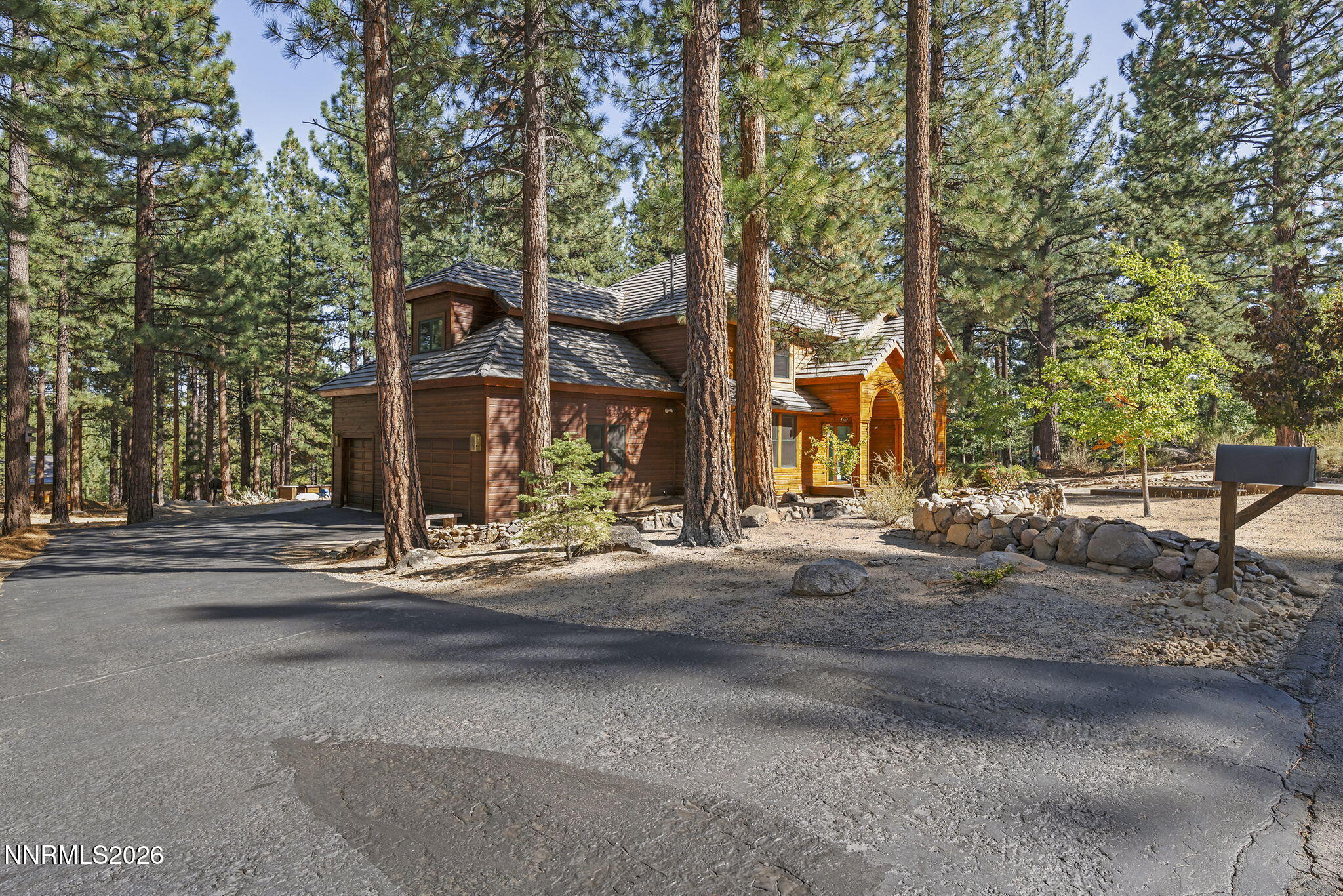 1530 Austrian Pine Road Property Photo 4