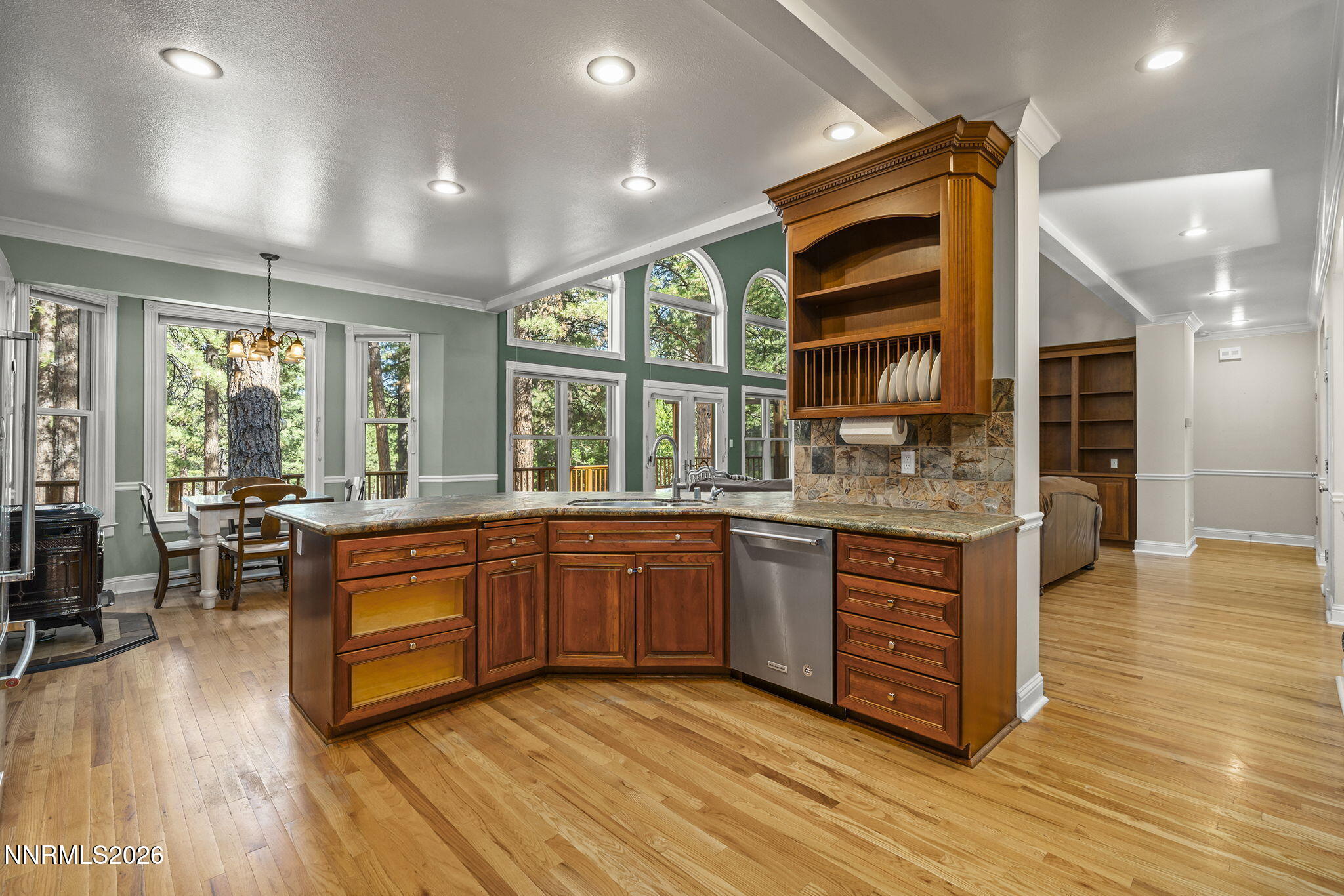 1530 Austrian Pine Road Property Photo 14