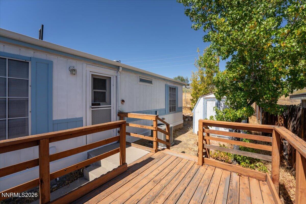 2151 Barberry Way Property Photo 20