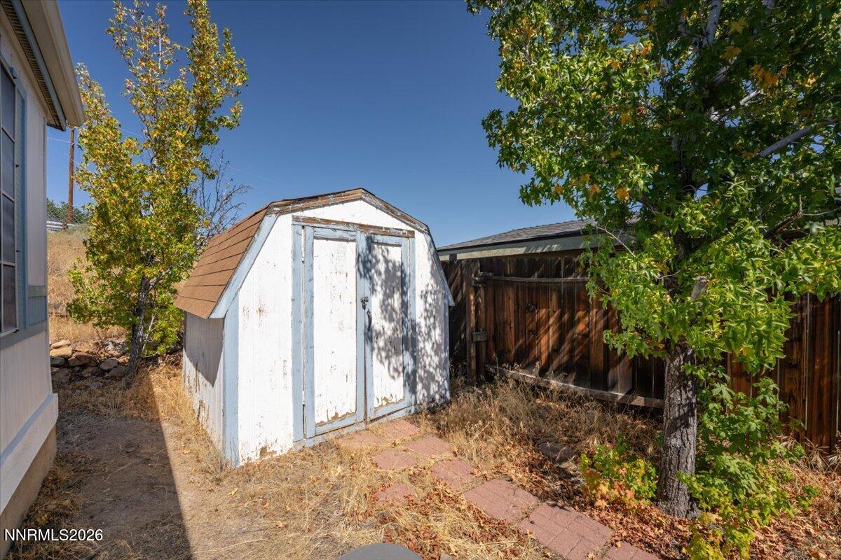 2151 Barberry Way Property Photo 23