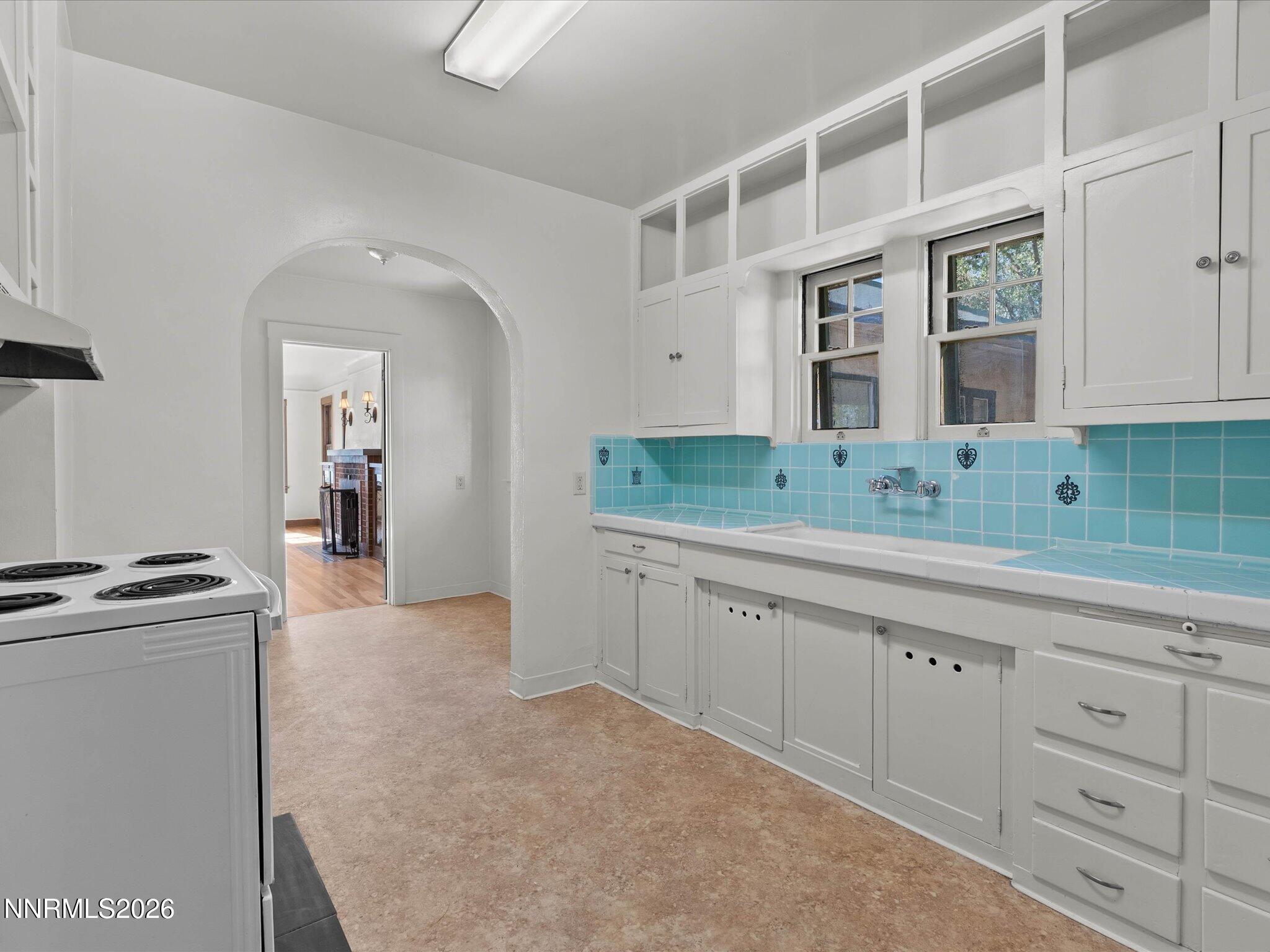 1138 Codel Way Property Photo 14