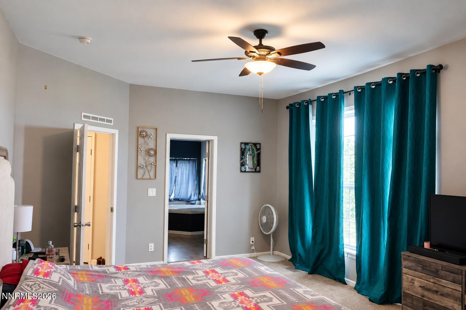 10725 Reins Way Property Photo 15