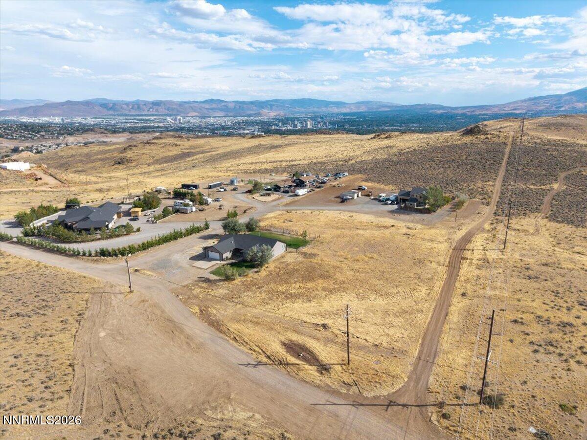 5305 Hoge Road Property Photo 2
