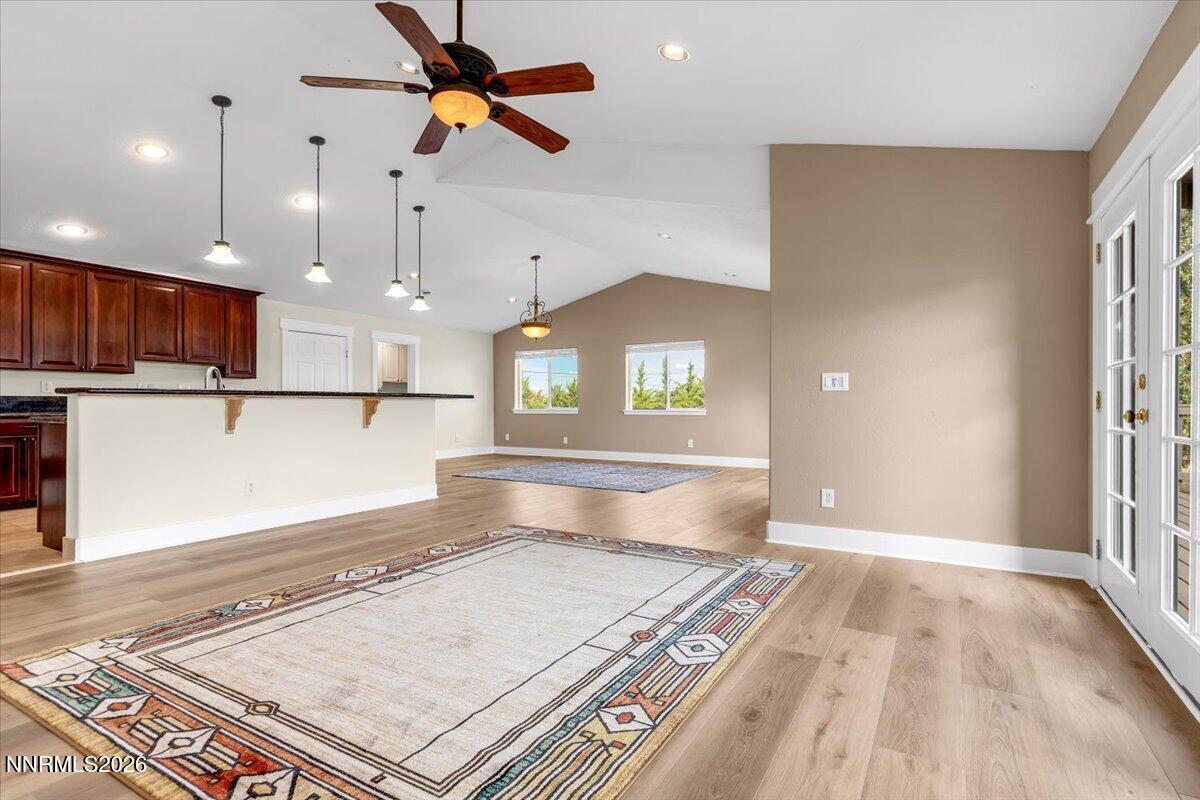 5305 Hoge Road Property Photo 13