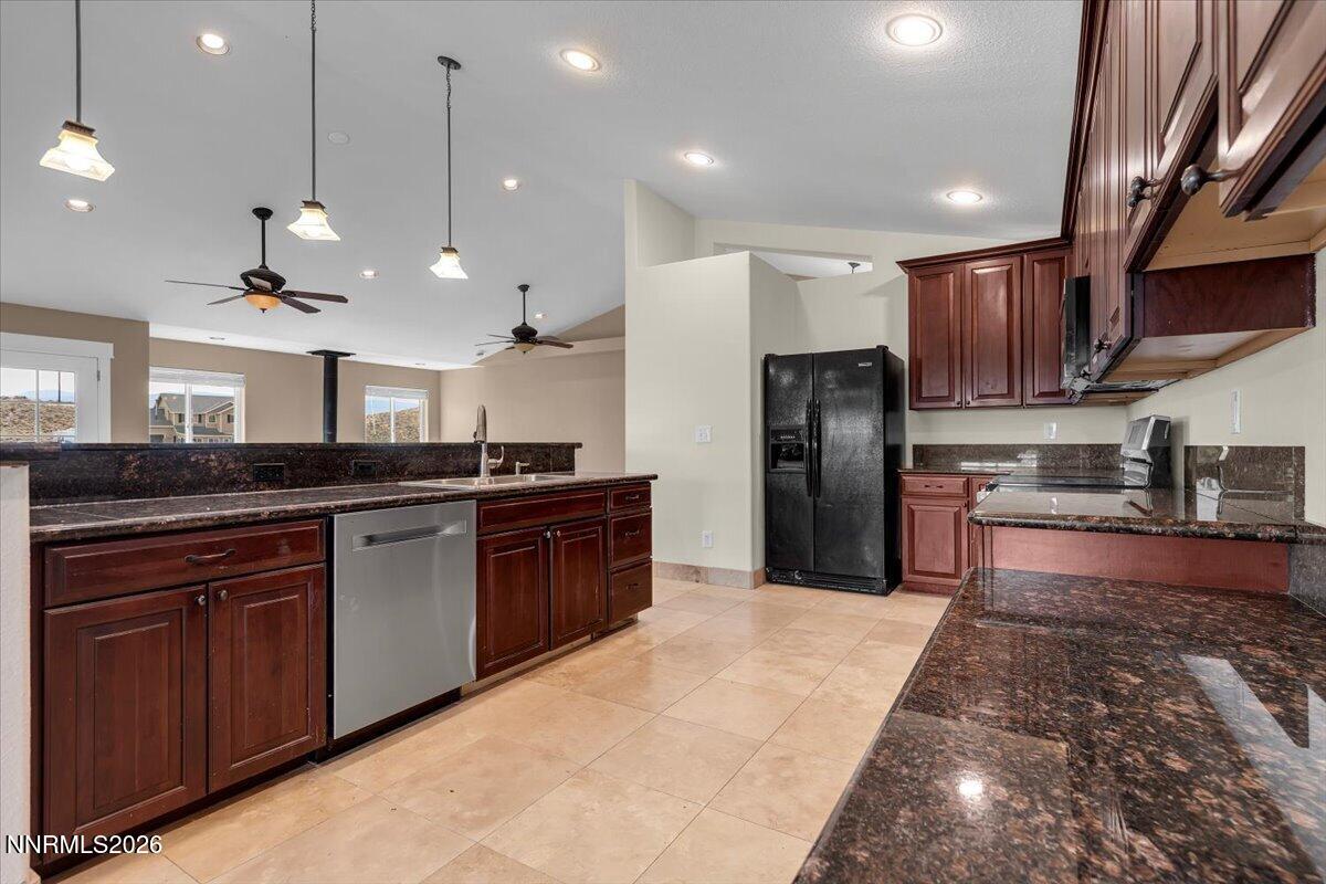 5305 Hoge Road Property Photo 21