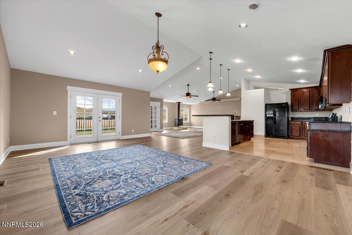 5305 Hoge Road Property Photo 24