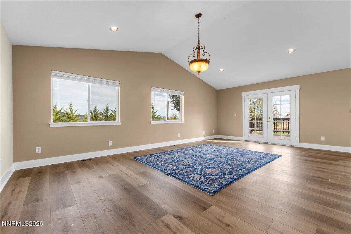 5305 Hoge Road Property Photo 26