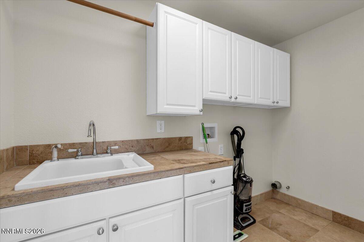 5305 Hoge Road Property Photo 30