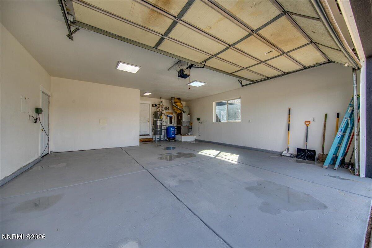 5305 Hoge Road Property Photo 54