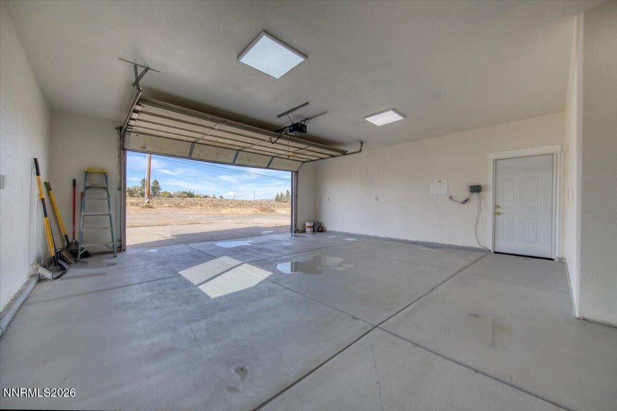 5305 Hoge Road Property Photo 55