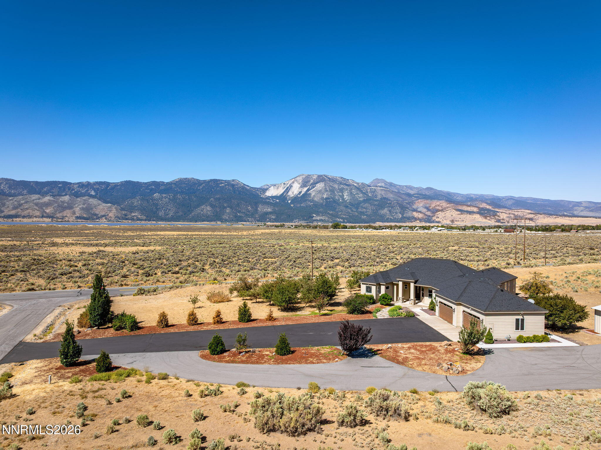 4805 Leo Bingo Court Property Photo 1