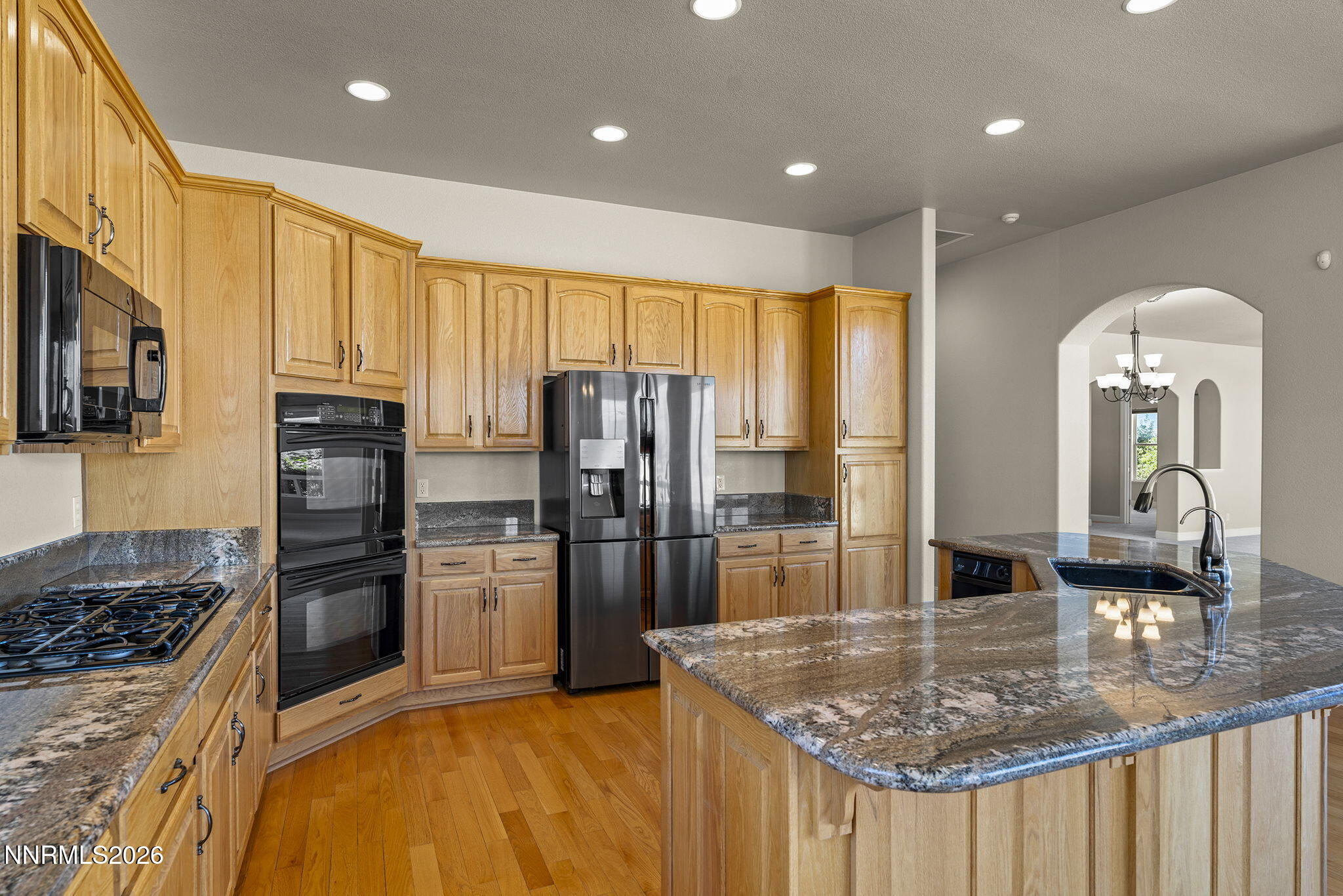 4805 Leo Bingo Court Property Photo 8