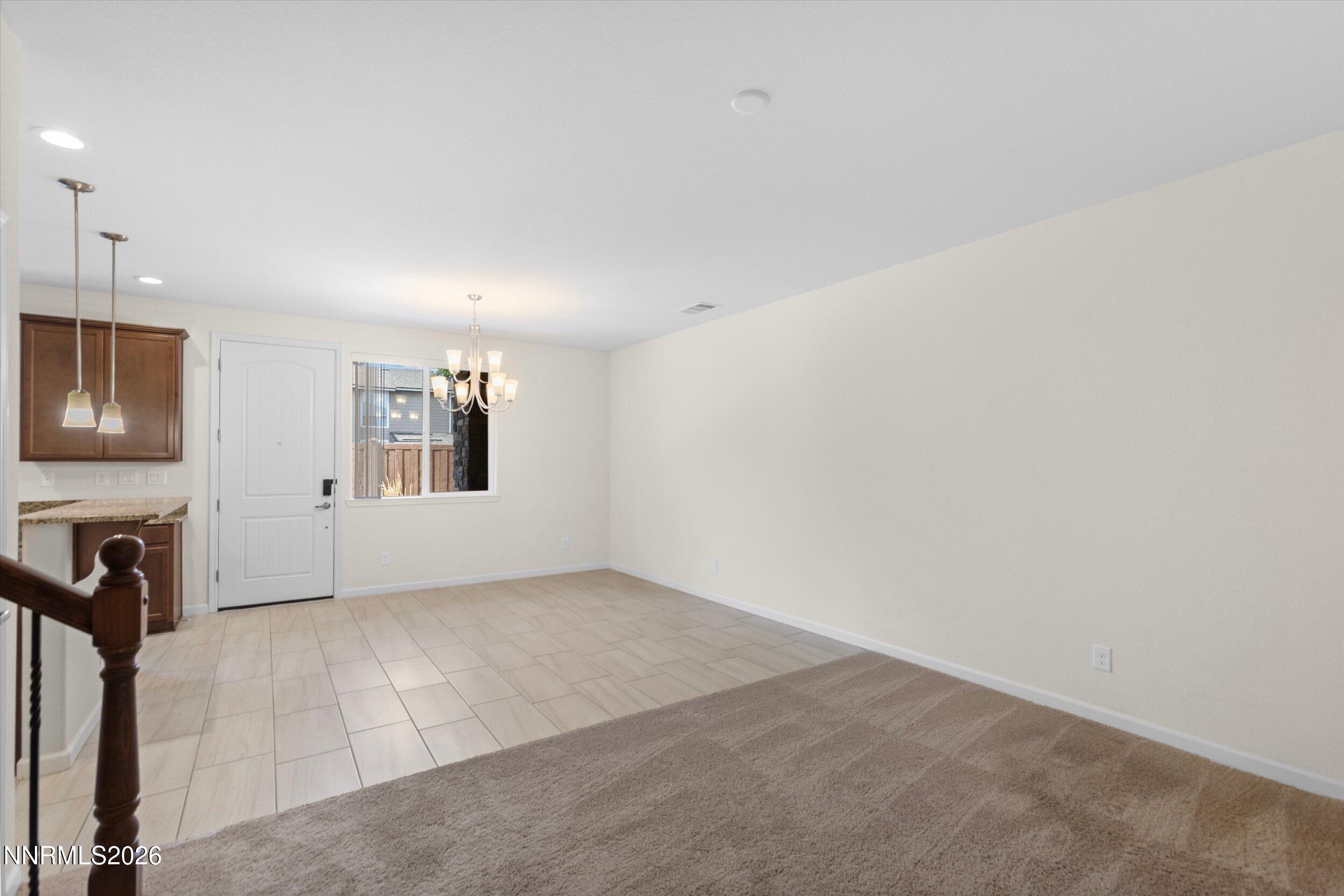 907 W End Street Property Photo 11