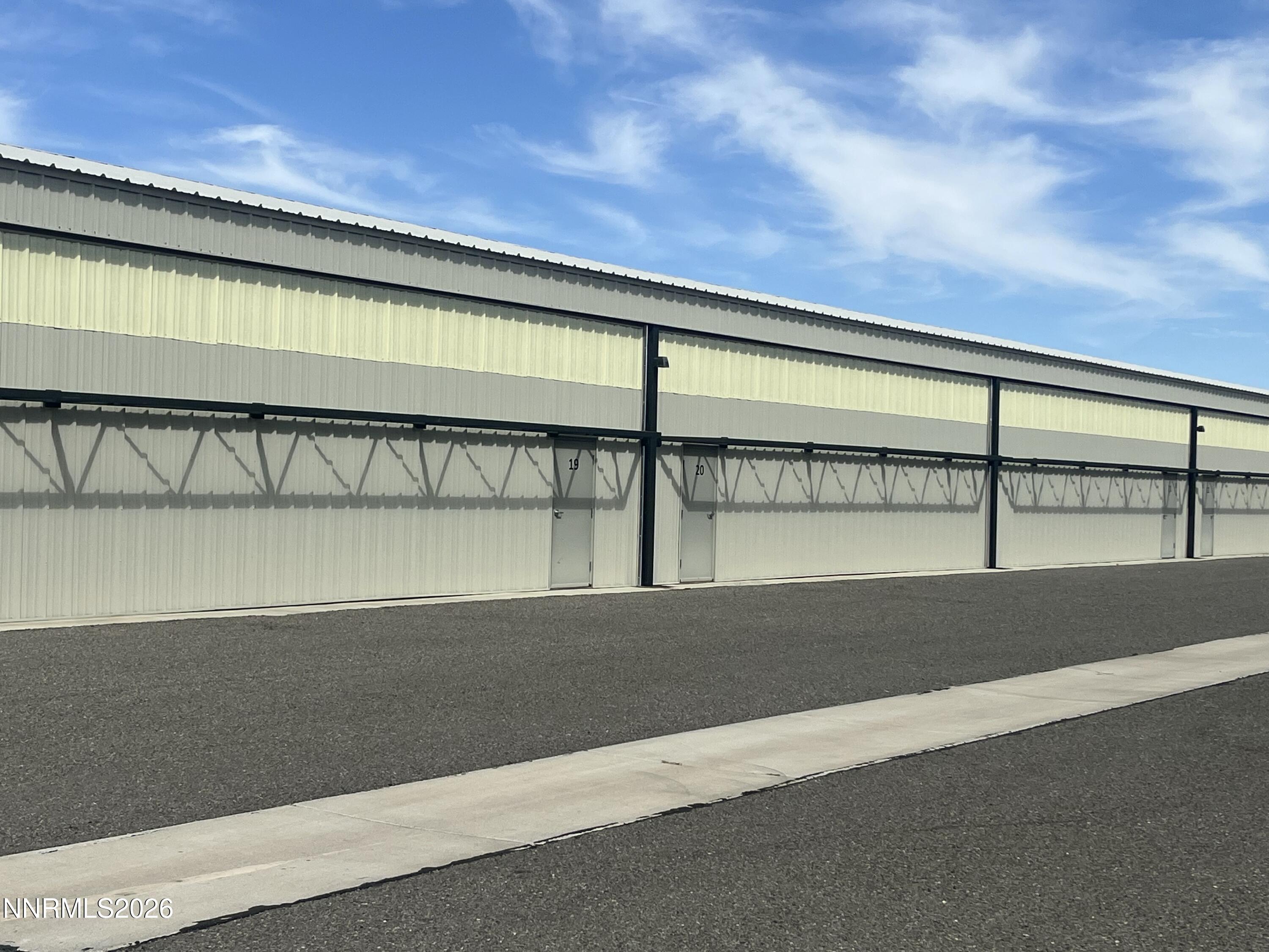 2202 Taxiway F Property Photo 2