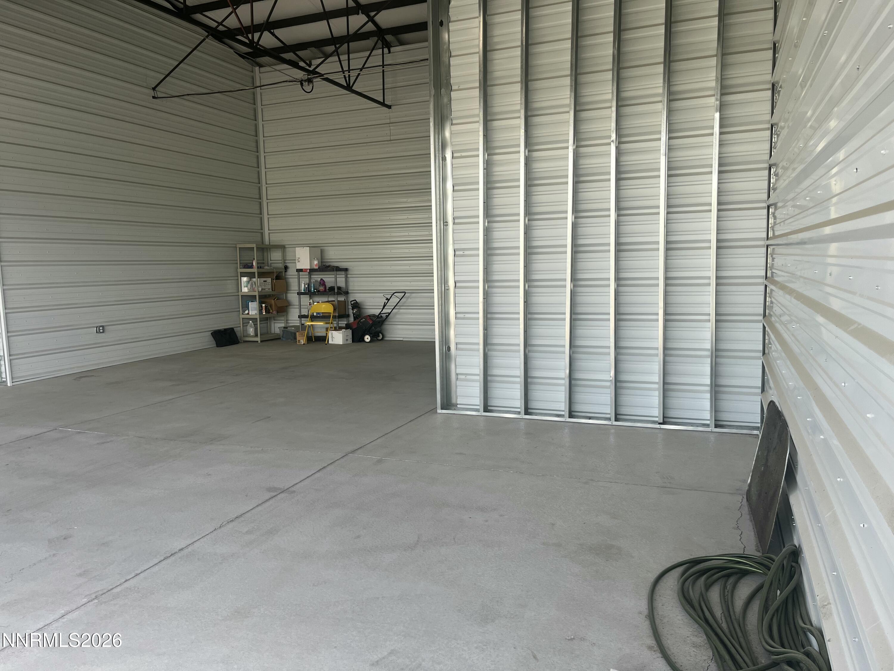 2202 Taxiway F Property Photo 6