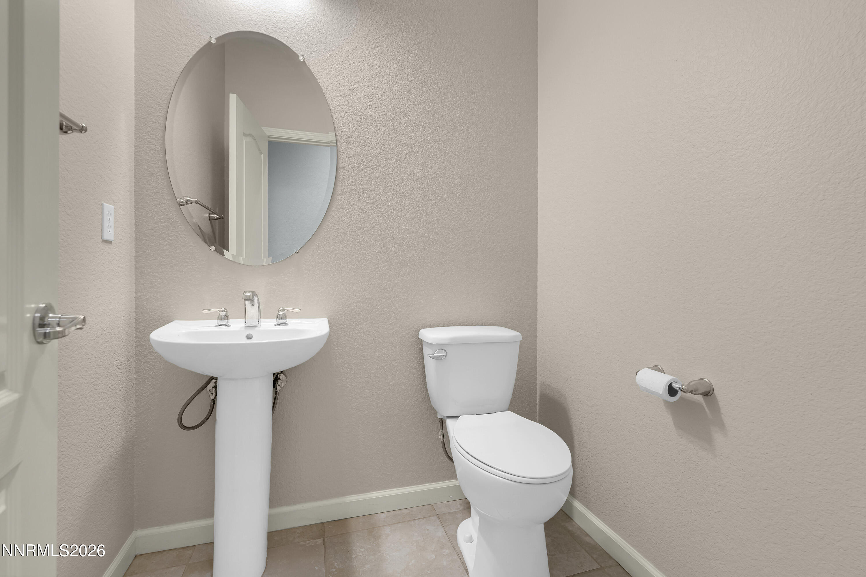 2925 Lessini Court Property Photo 32