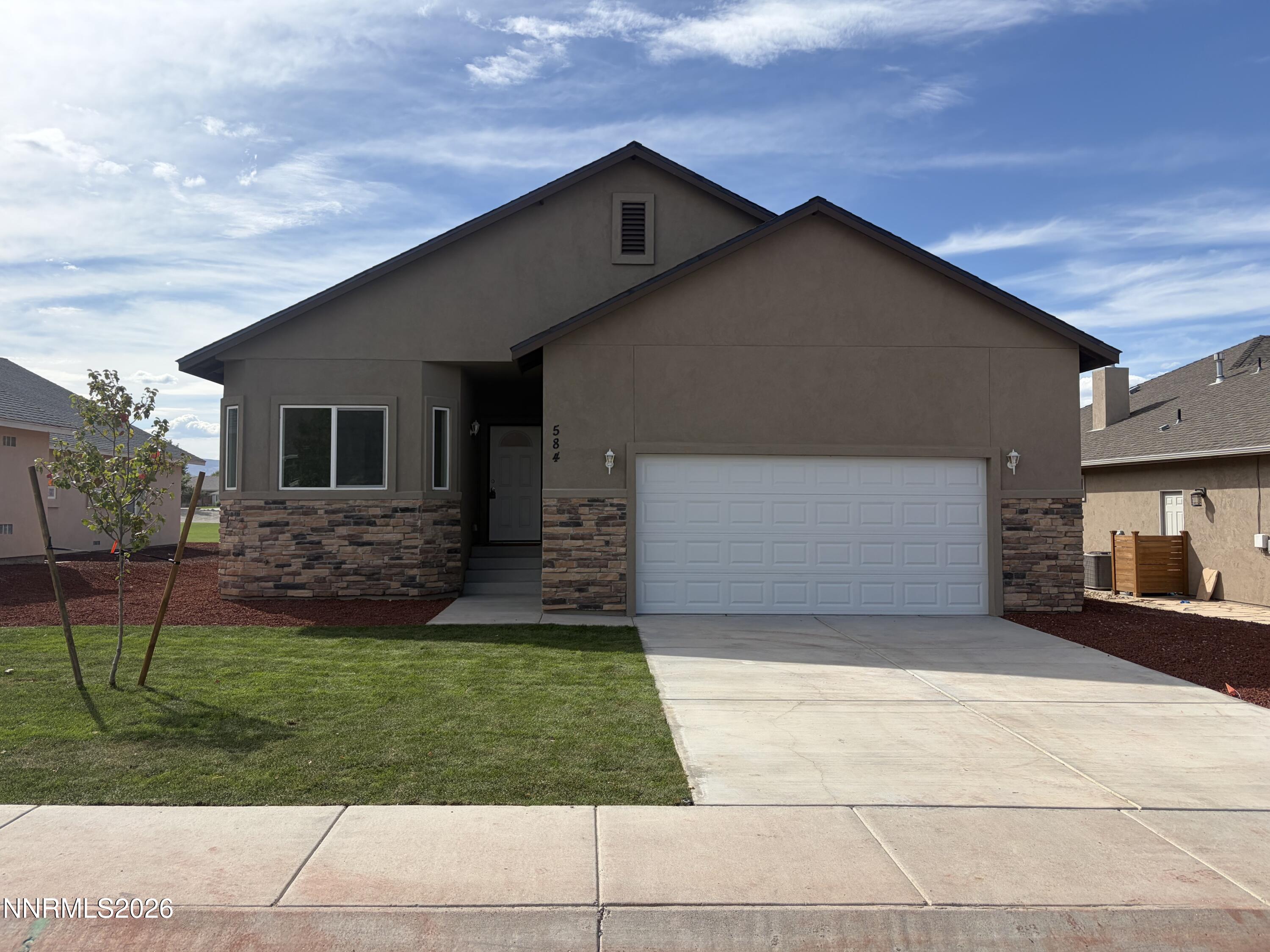 584 Wedge Lane Property Photo 1