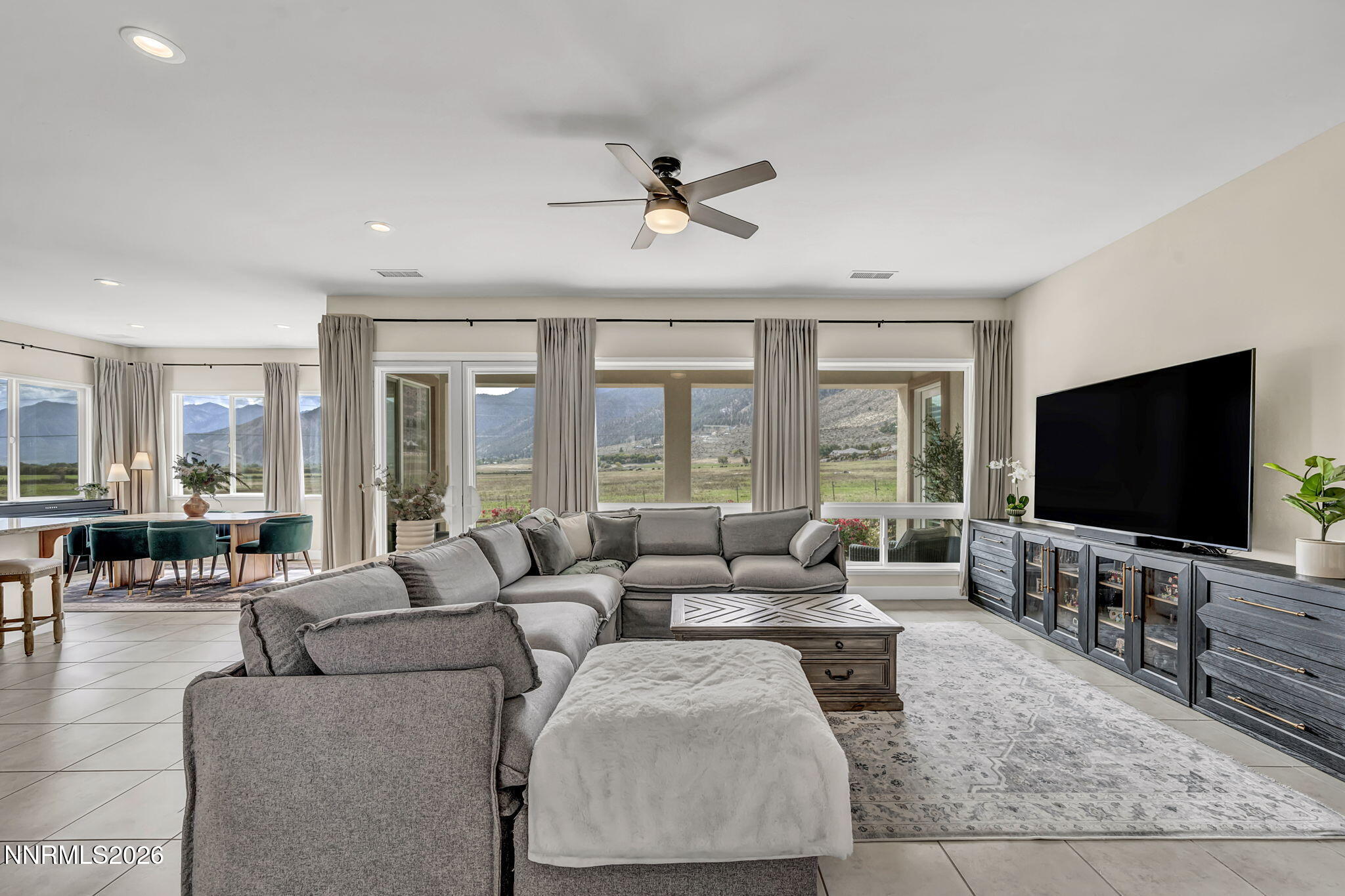 457 Egret Court Property Photo 6