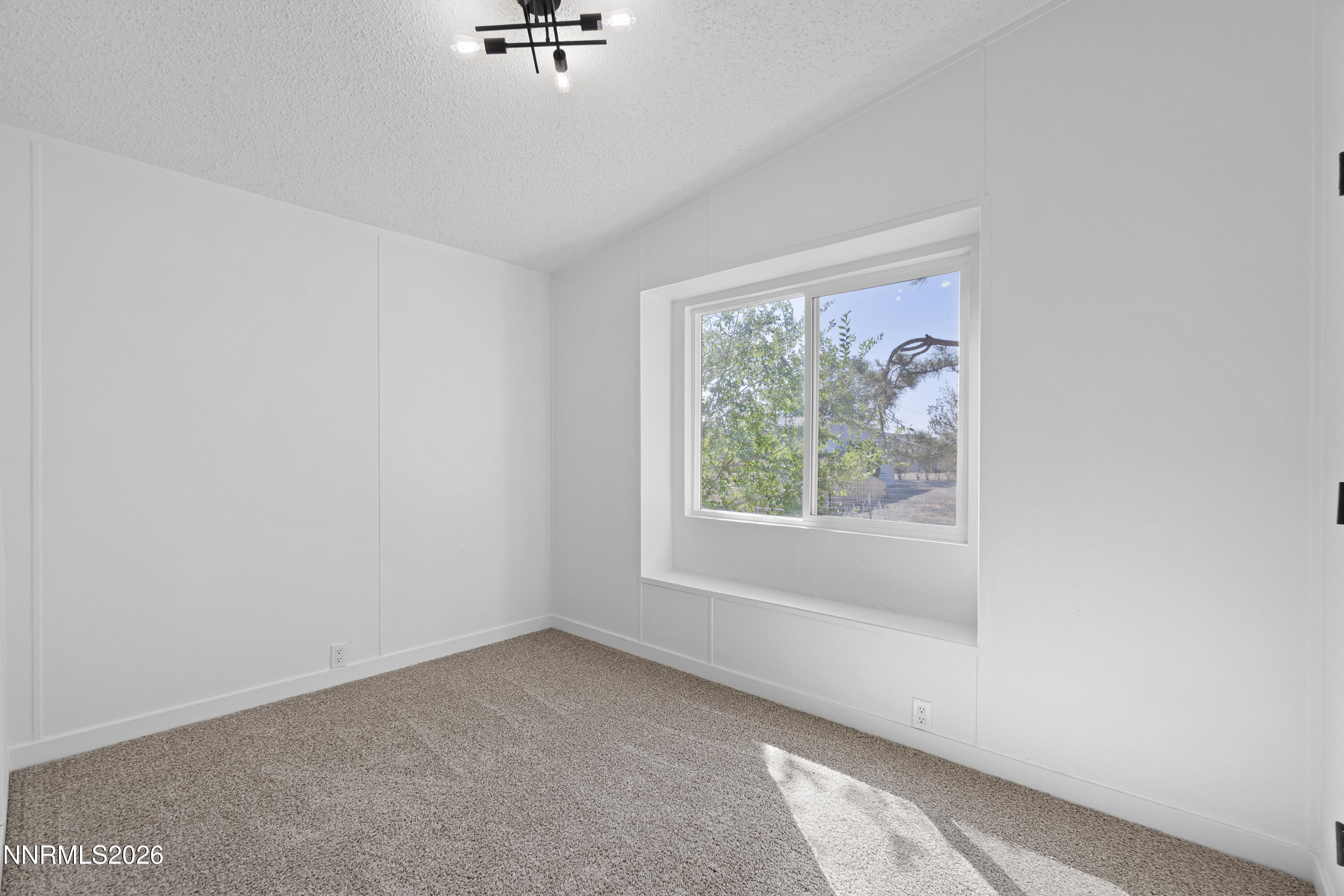 3814 Amber Street Property Photo 24