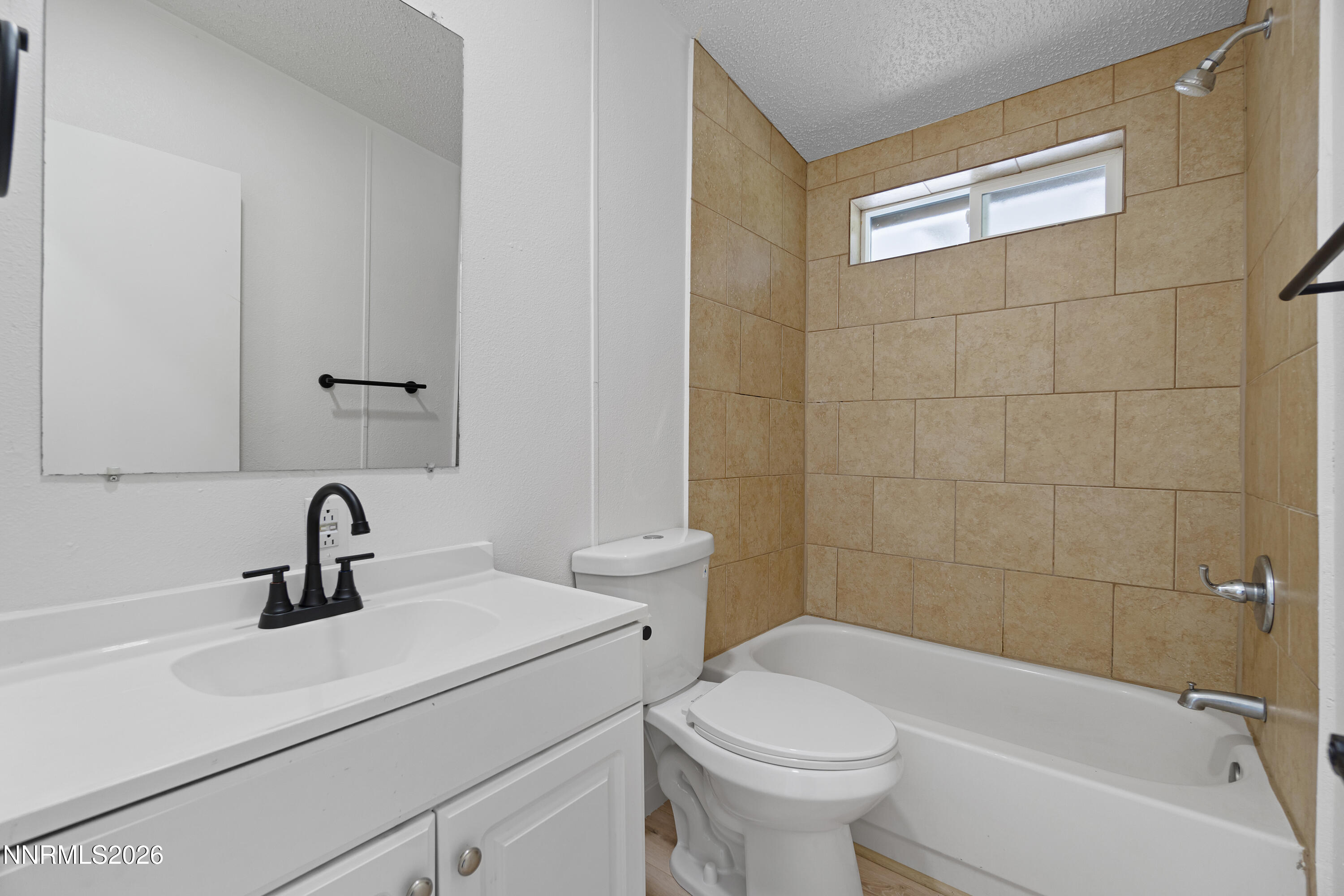 3814 Amber Street Property Photo 28