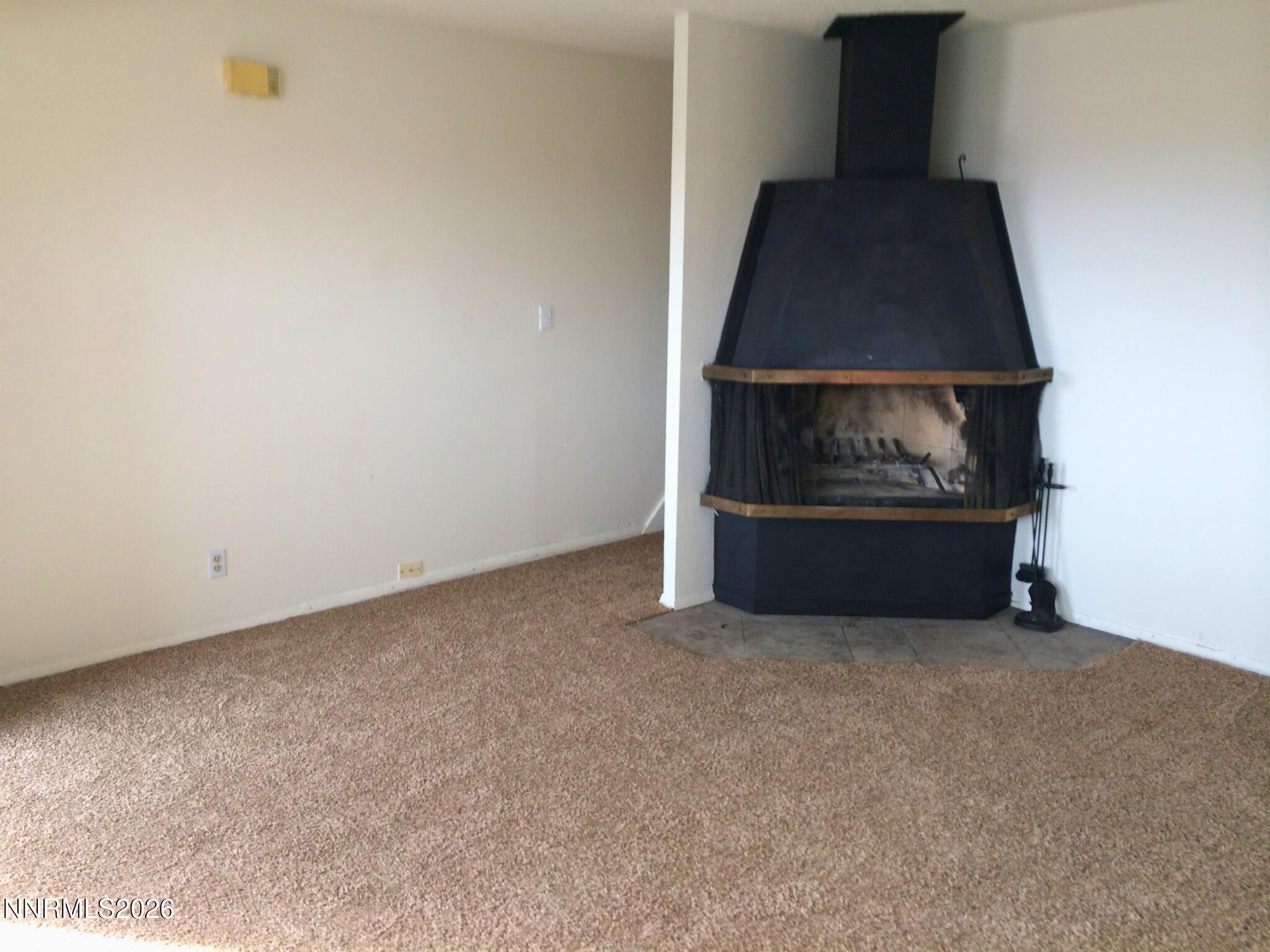 3281 Gypsum Road Property Photo 4