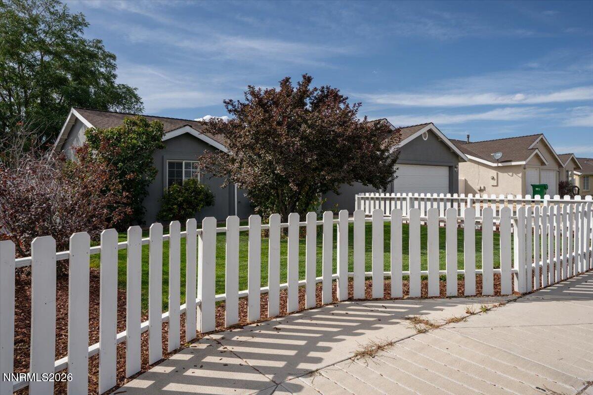 1466 Grey Bluffs Drive Property Photo 35