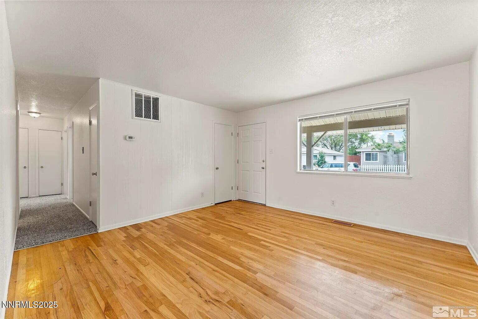 3265 Downey Avenue Property Photo 3